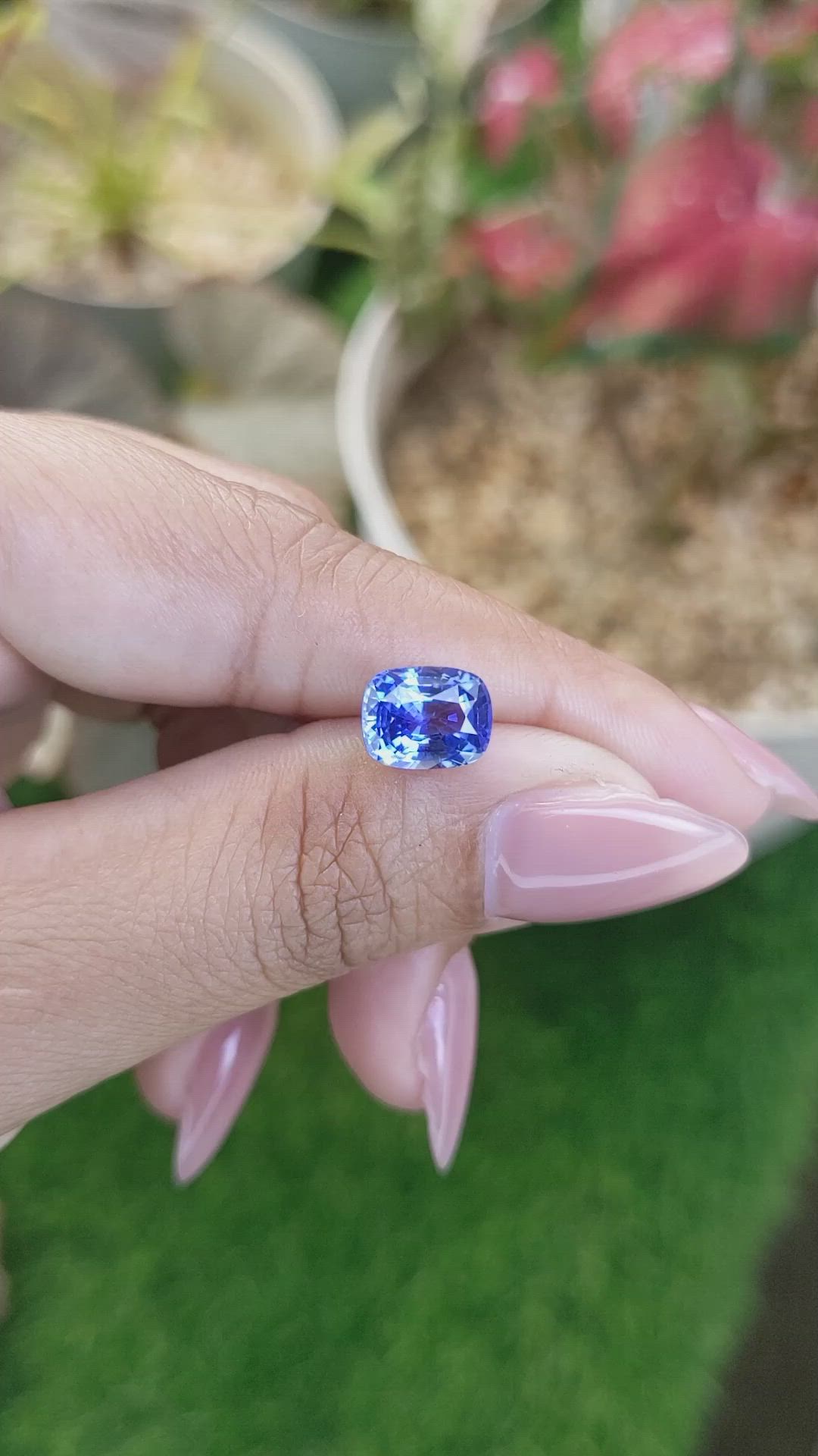 3.15 Ct. Blue Sapphire from Ceylon (Sri Lanka) Size Video