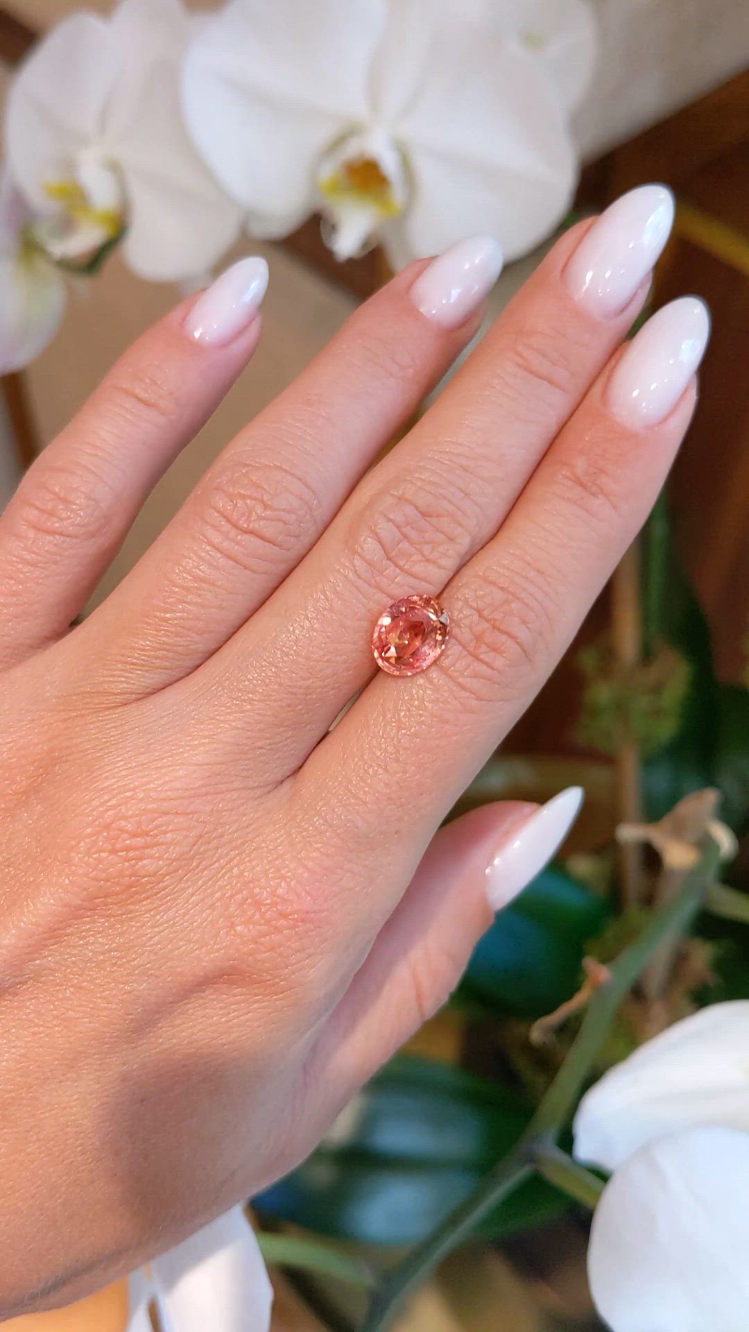 4.12 Ct. Padparadscha Sapphire from Ceylon (Sri Lanka) Size Video