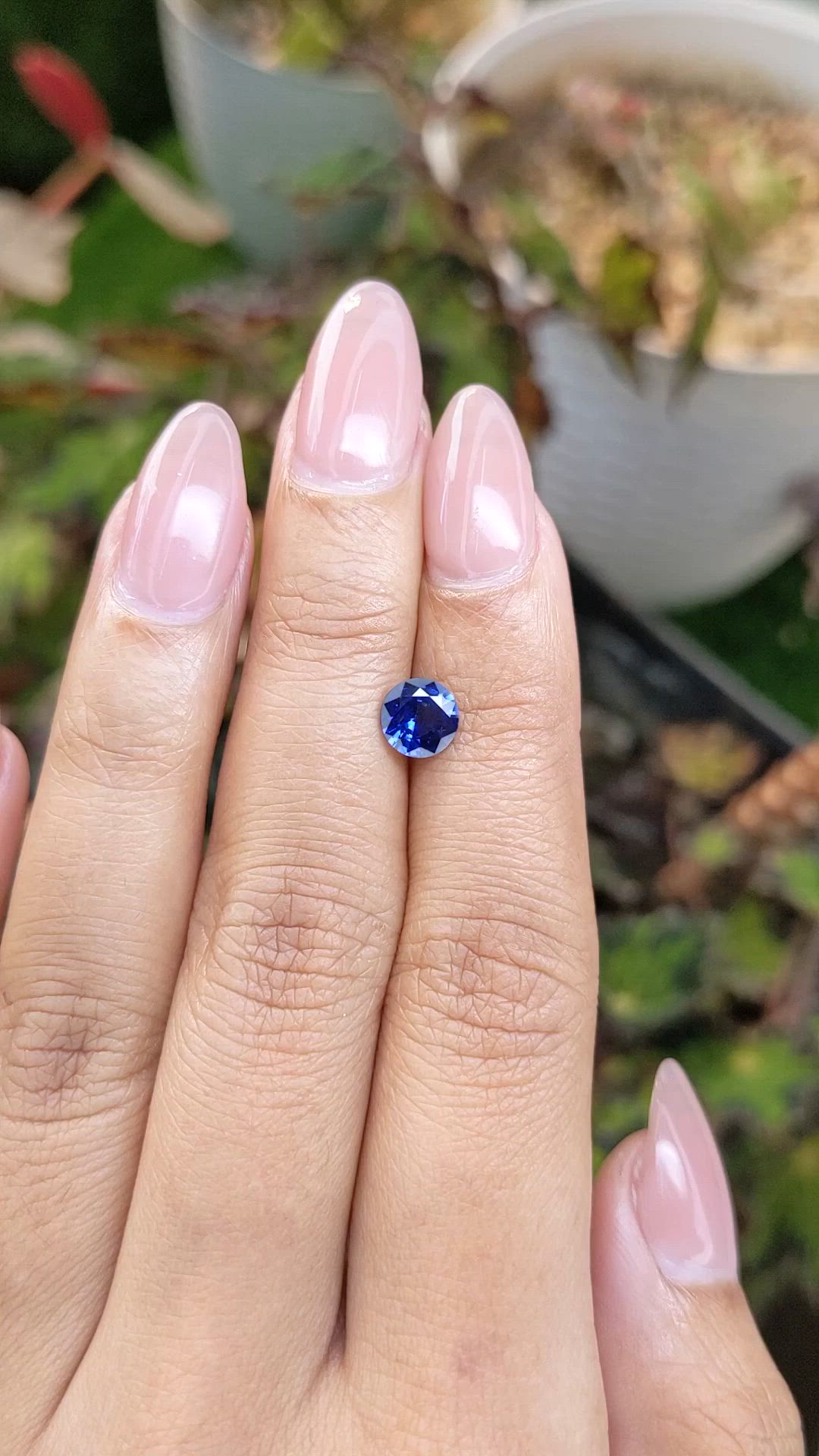0.99 Ct. Blue Sapphire from Ceylon (Sri Lanka) Size Video