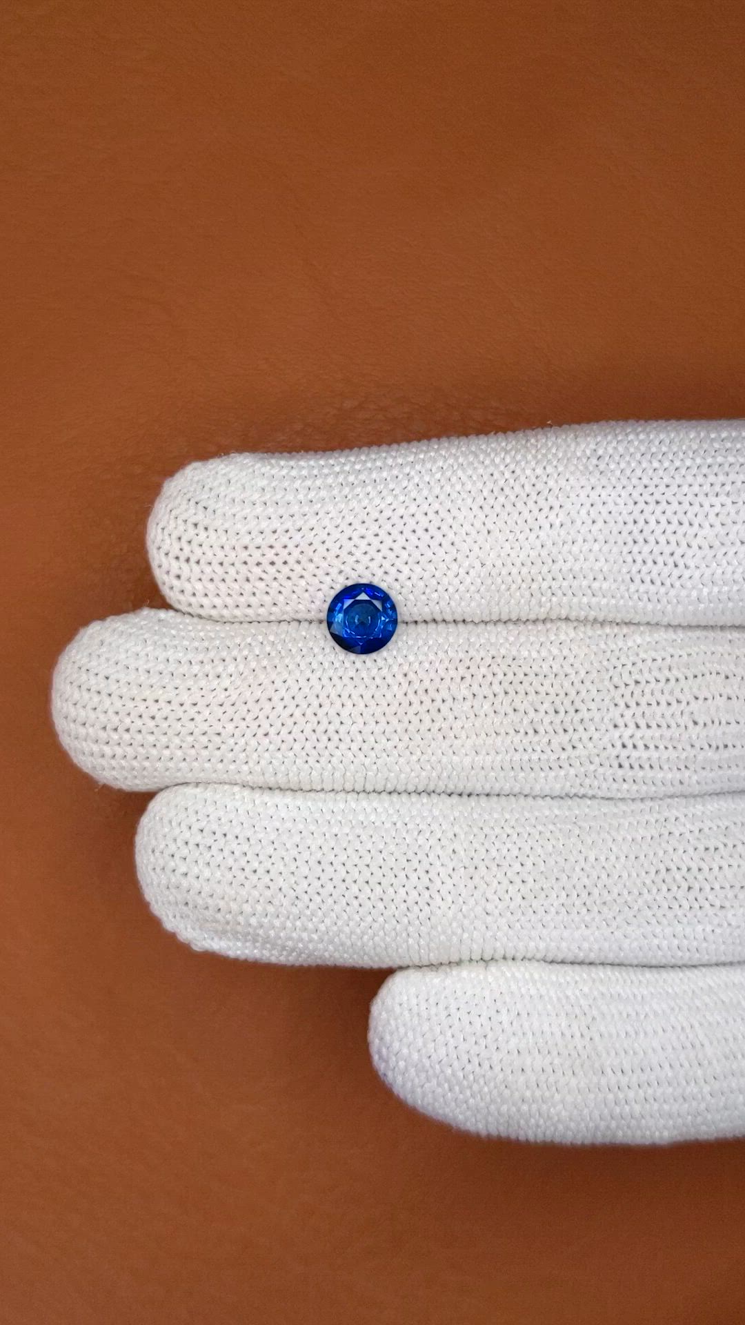 0.99 Ct. Blue Sapphire from Ceylon (Sri Lanka) Size Video