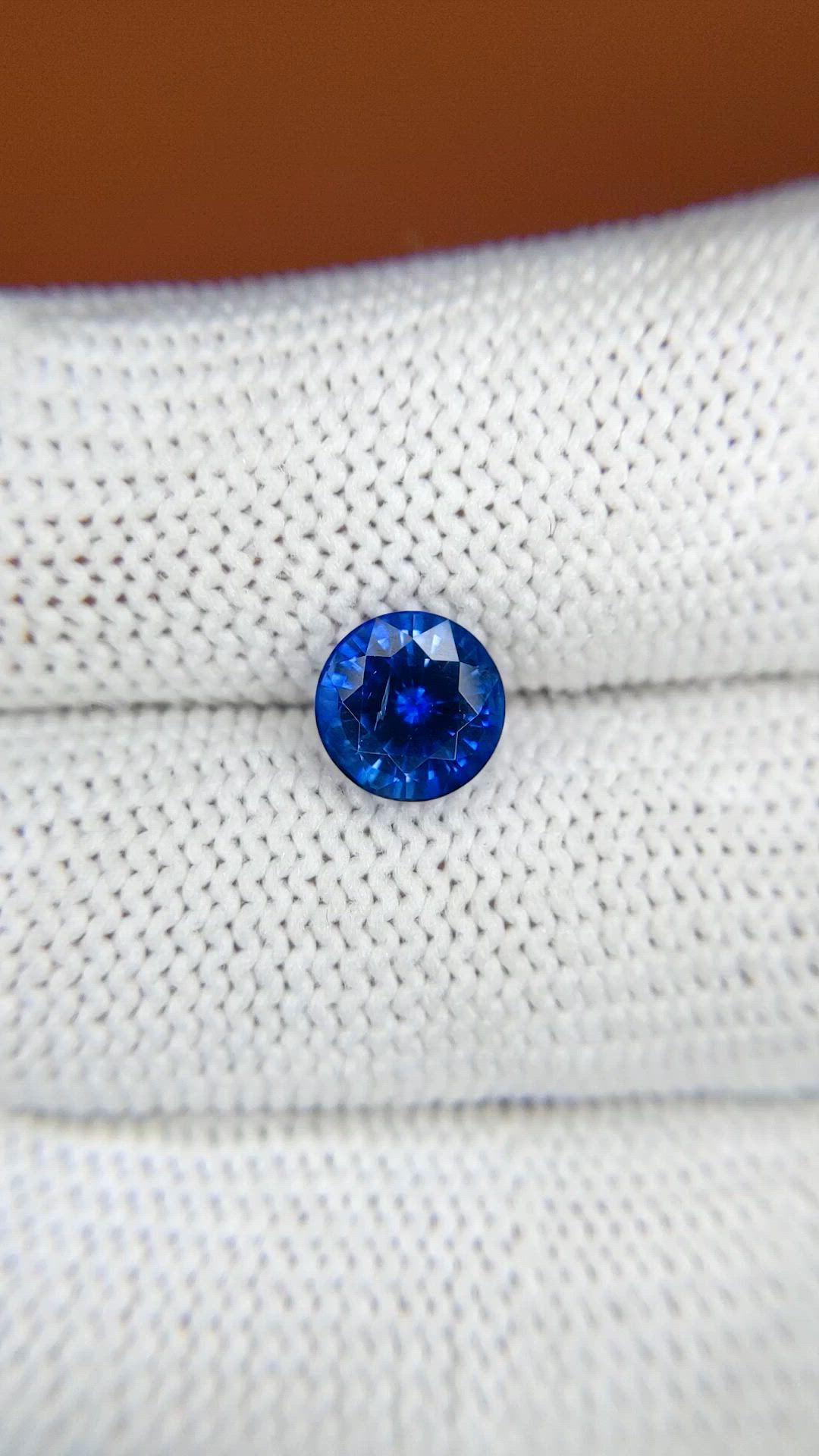 2.06 Ct. Blue Sapphire from Ceylon (Sri Lanka) Size Video