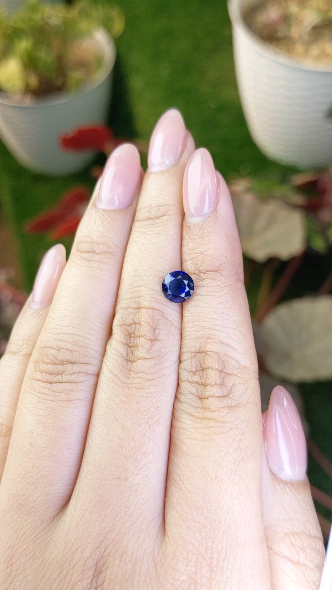 1.34 Ct. Blue Sapphire from Ceylon (Sri Lanka) Size Video