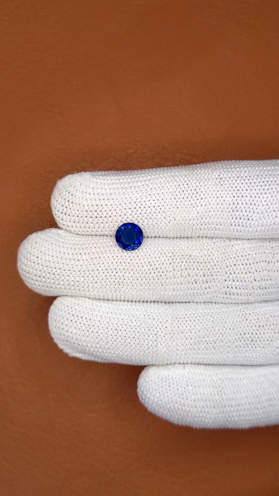1.34 Ct. Blue Sapphire from Ceylon (Sri Lanka) Size Video