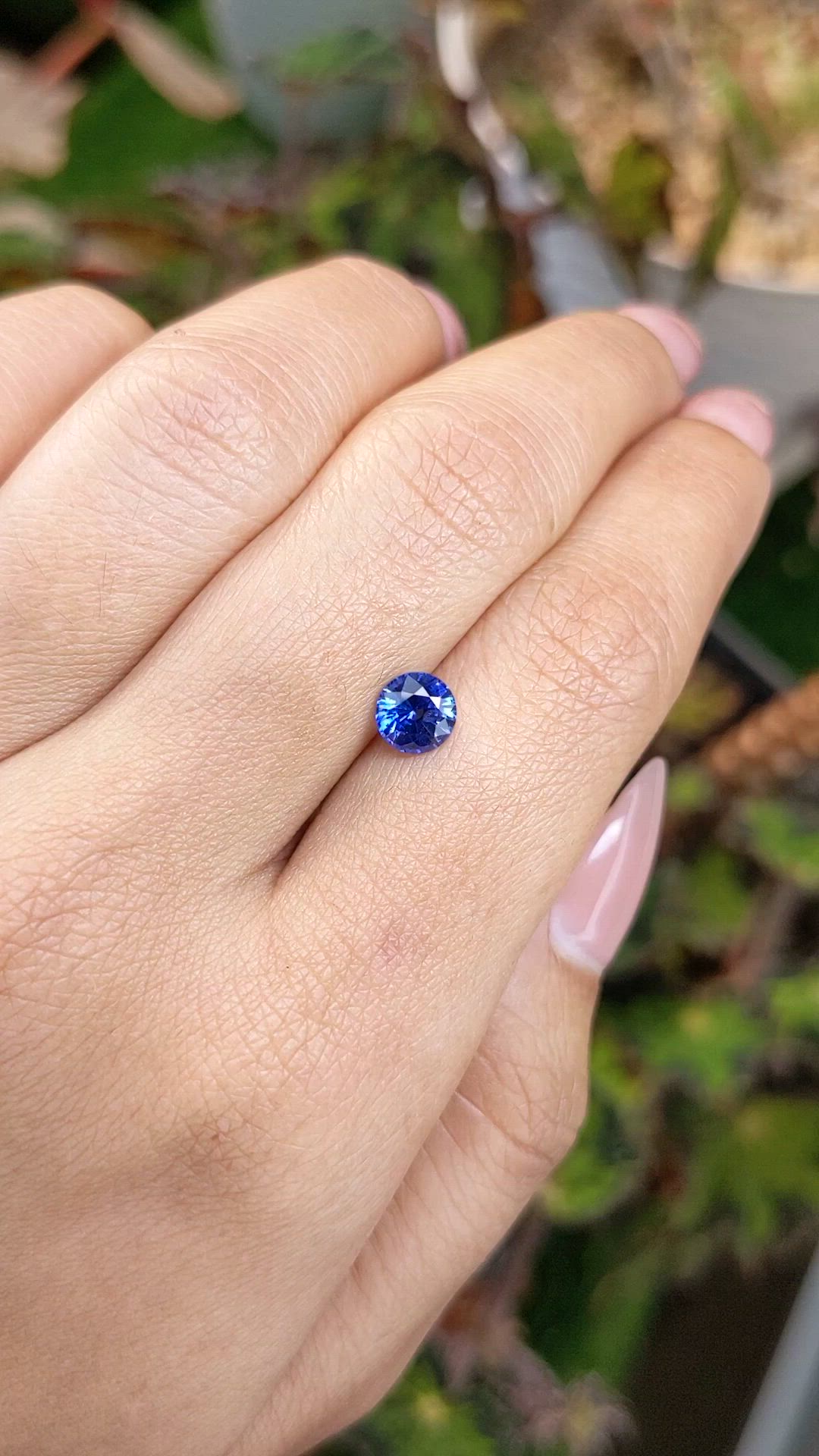 1.03 Ct. Blue Sapphire from Ceylon (Sri Lanka) Size Video