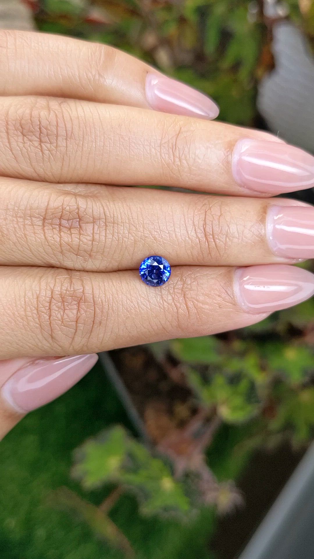 1.03 Ct. Blue Sapphire from Ceylon (Sri Lanka) Size Video