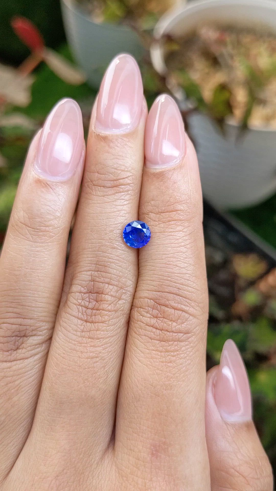 0.94 Ct. Blue Sapphire from Ceylon (Sri Lanka) Size Video