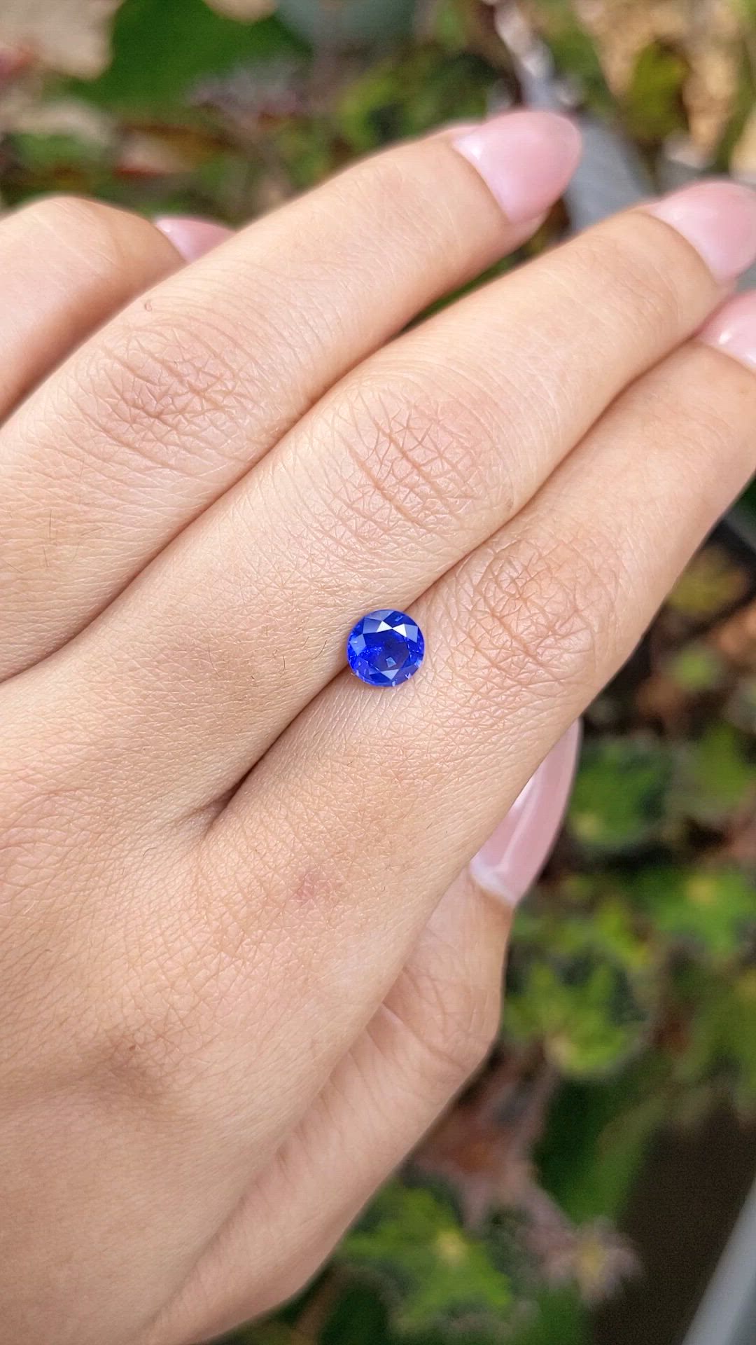 0.94 Ct. Blue Sapphire from Ceylon (Sri Lanka) Size Video