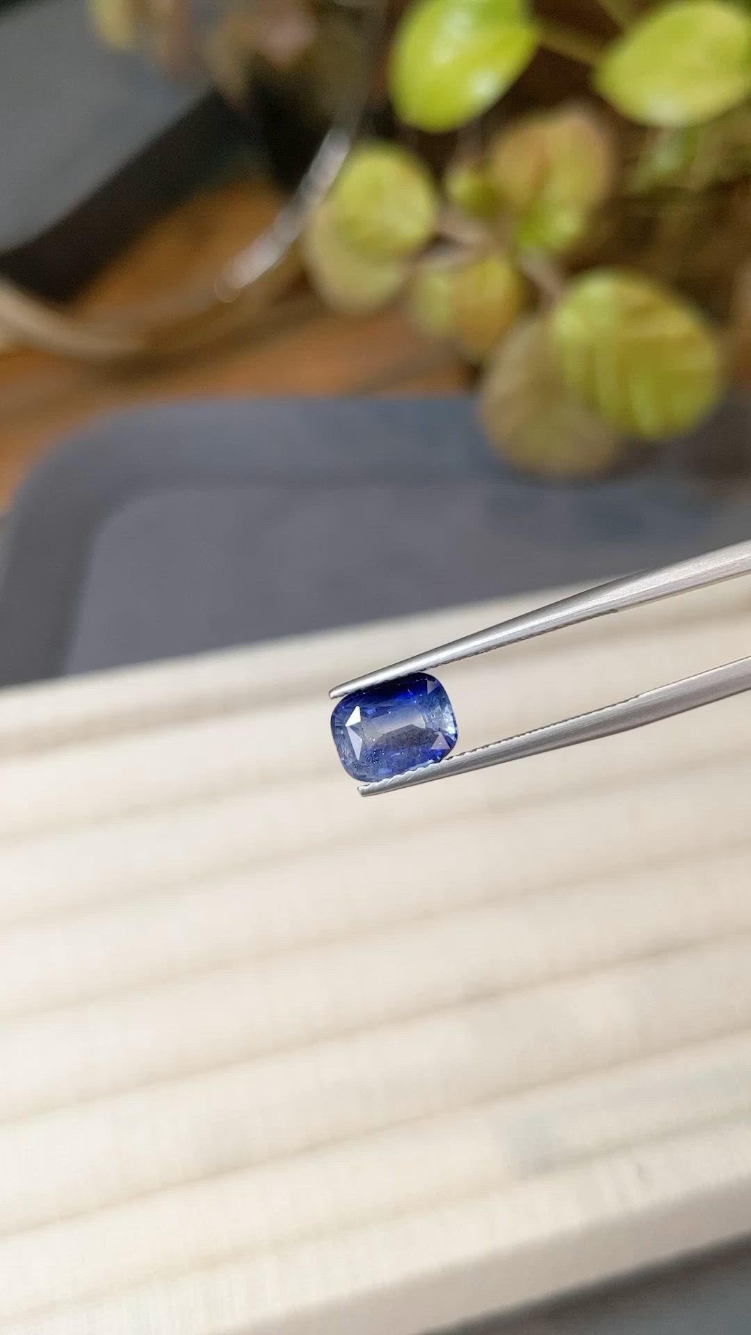 2.35 Ct. Blue Sapphire from Ceylon (Sri Lanka) Size Video
