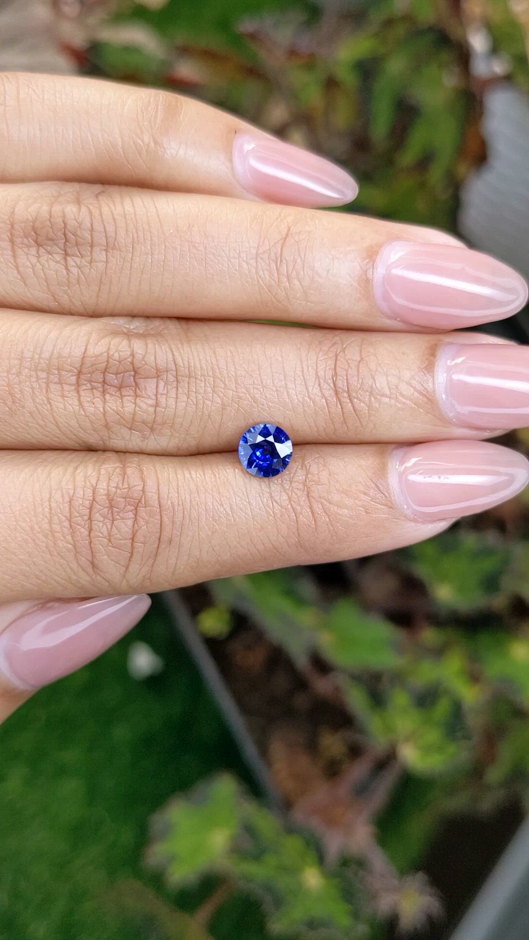 1.01 Ct. Blue Sapphire from Ceylon (Sri Lanka) Size Video