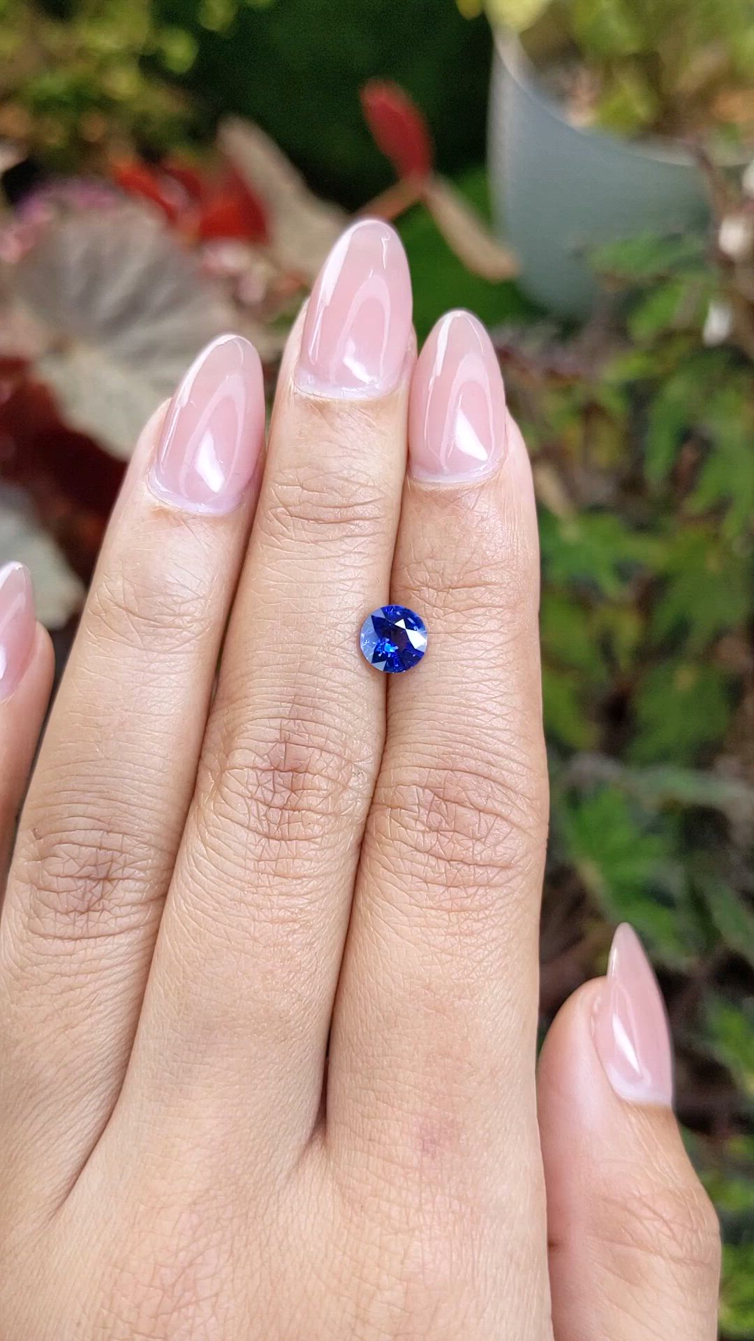 1.01 Ct. Blue Sapphire from Ceylon (Sri Lanka) Size Video
