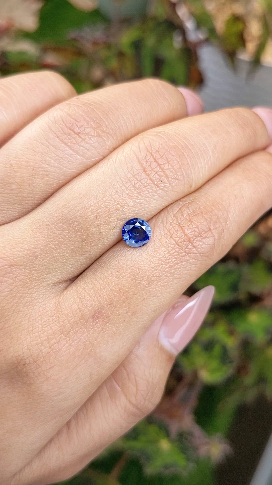 0.90 Ct. Blue Sapphire from Ceylon (Sri Lanka) Size Video