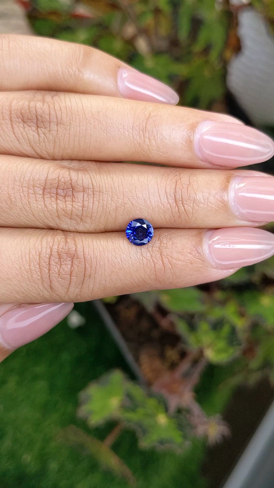 0.90 Ct. Blue Sapphire from Ceylon (Sri Lanka) Size Video