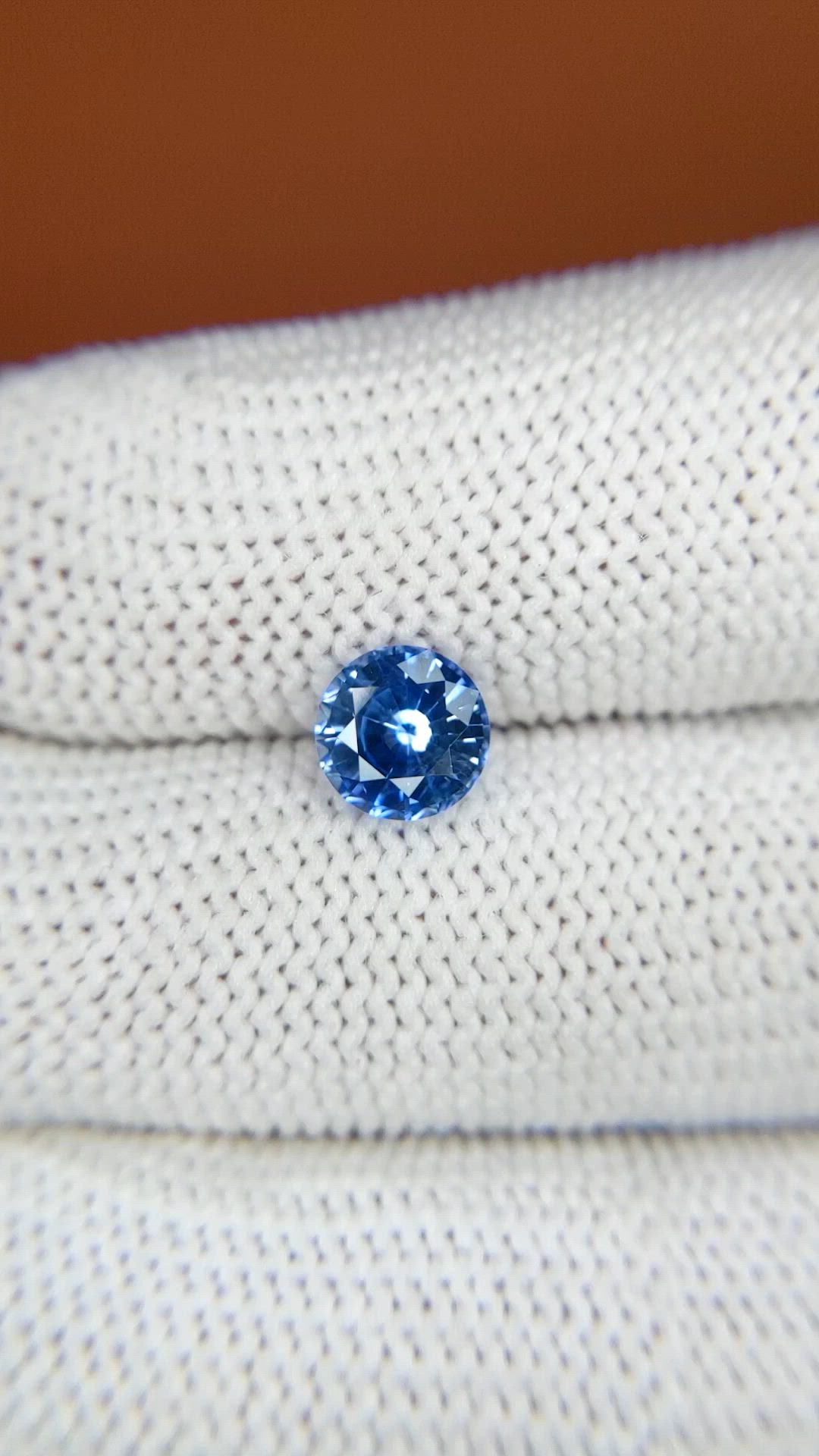 1.27 Ct. Blue Sapphire from Ceylon (Sri Lanka) Size Video