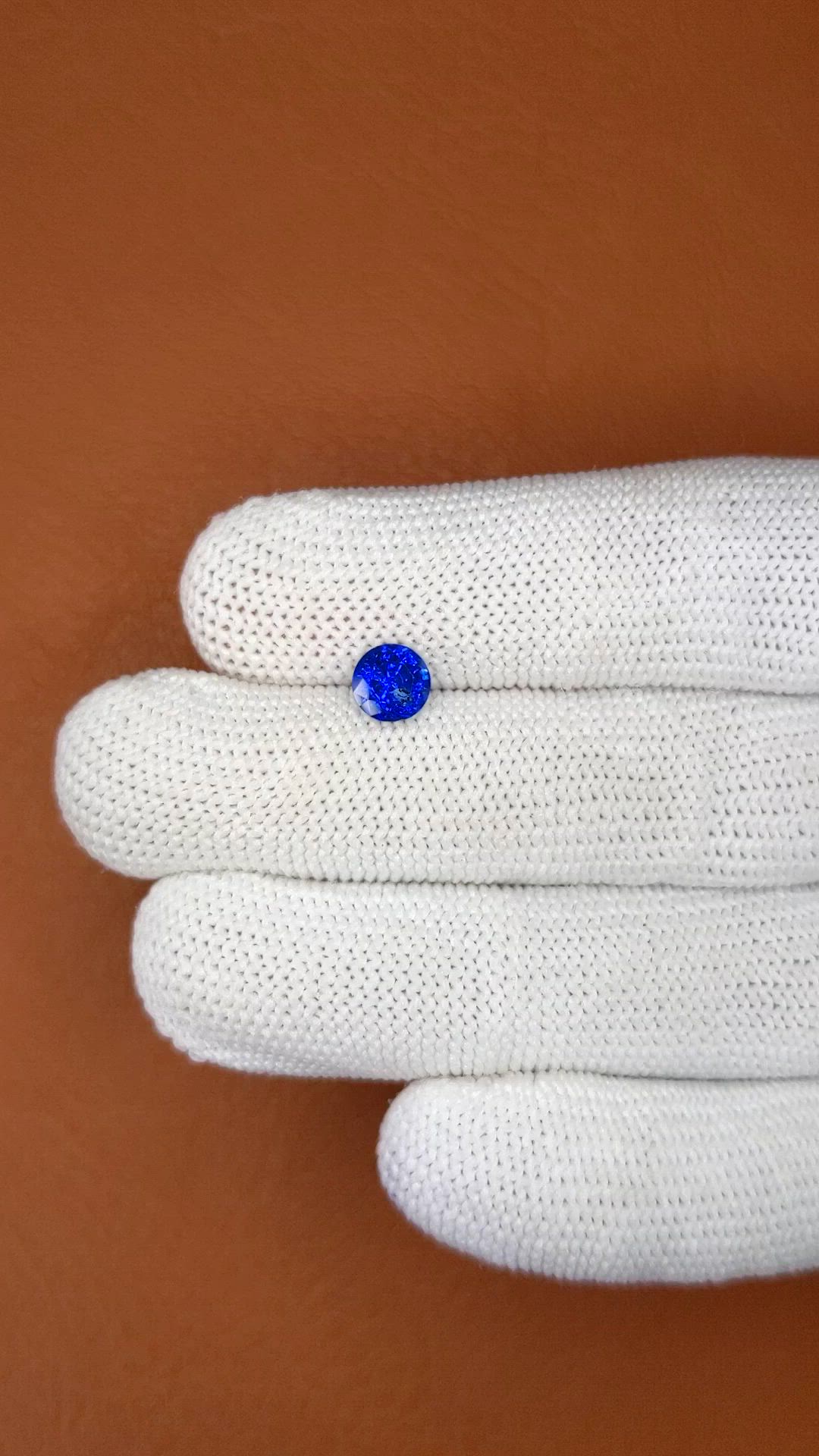 1.22 Ct. Blue Sapphire from Ceylon (Sri Lanka) Size Video