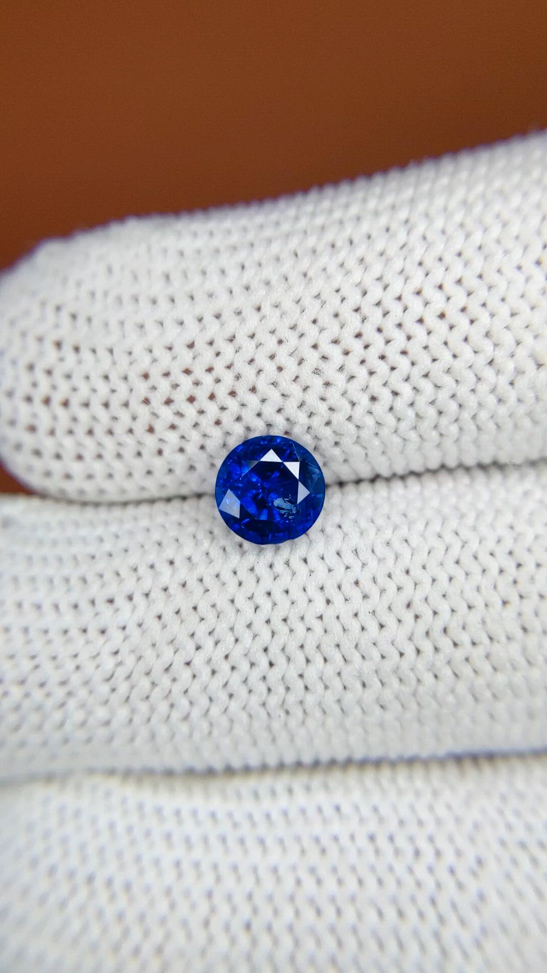 1.22 Ct. Blue Sapphire from Ceylon (Sri Lanka) Size Video
