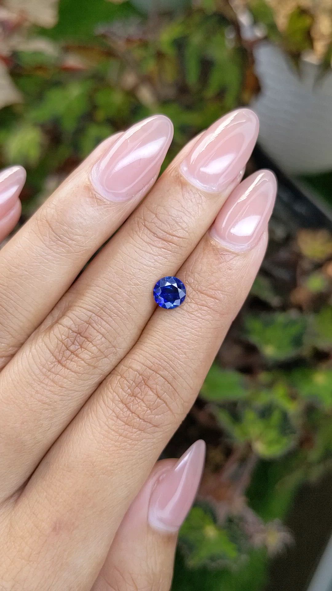 0.90 Ct. Blue Sapphire from Ceylon (Sri Lanka) Size Video