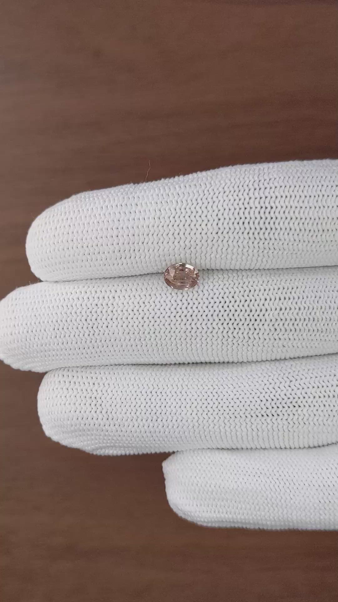 0.98 Ct. Pinkish Brown Sapphire from Ceylon (Sri Lanka) Size Video