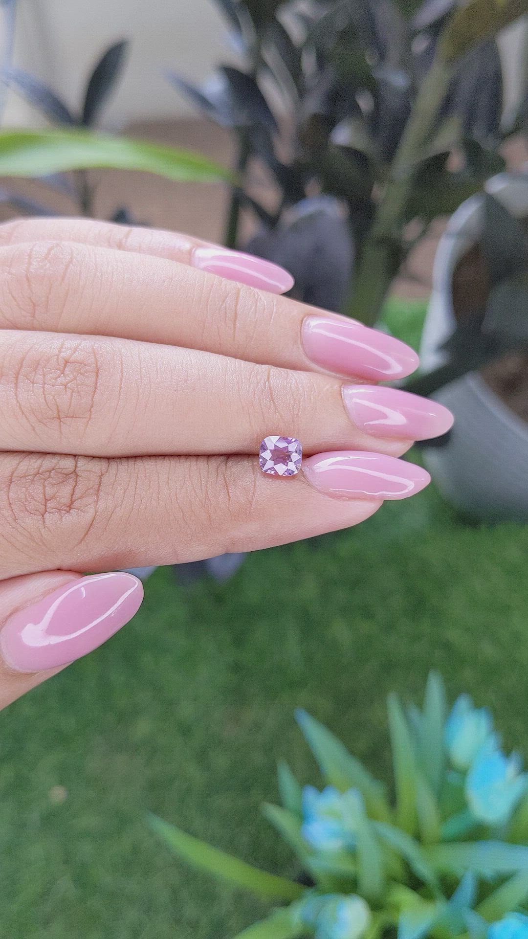 1.09 Ct. Pinkish Purple Sapphire from Ceylon (Sri Lanka) Size Video