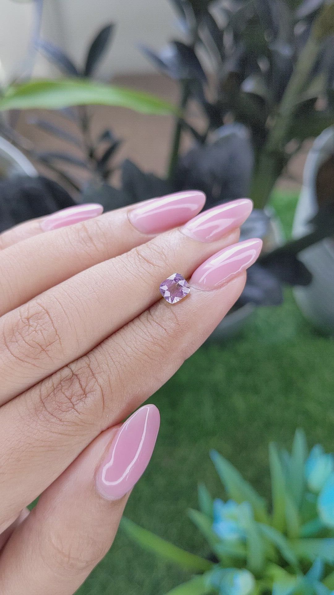1.09 Ct. Pinkish Purple Sapphire from Ceylon (Sri Lanka) Size Video