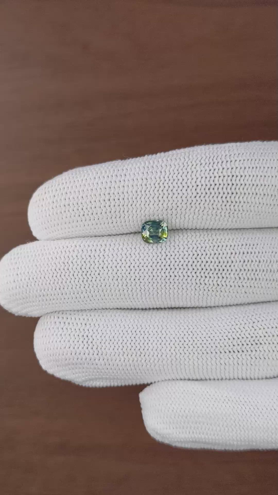 0.99 Ct. Bi Color / Parti Sapphire from Ceylon (Sri Lanka) Size Video