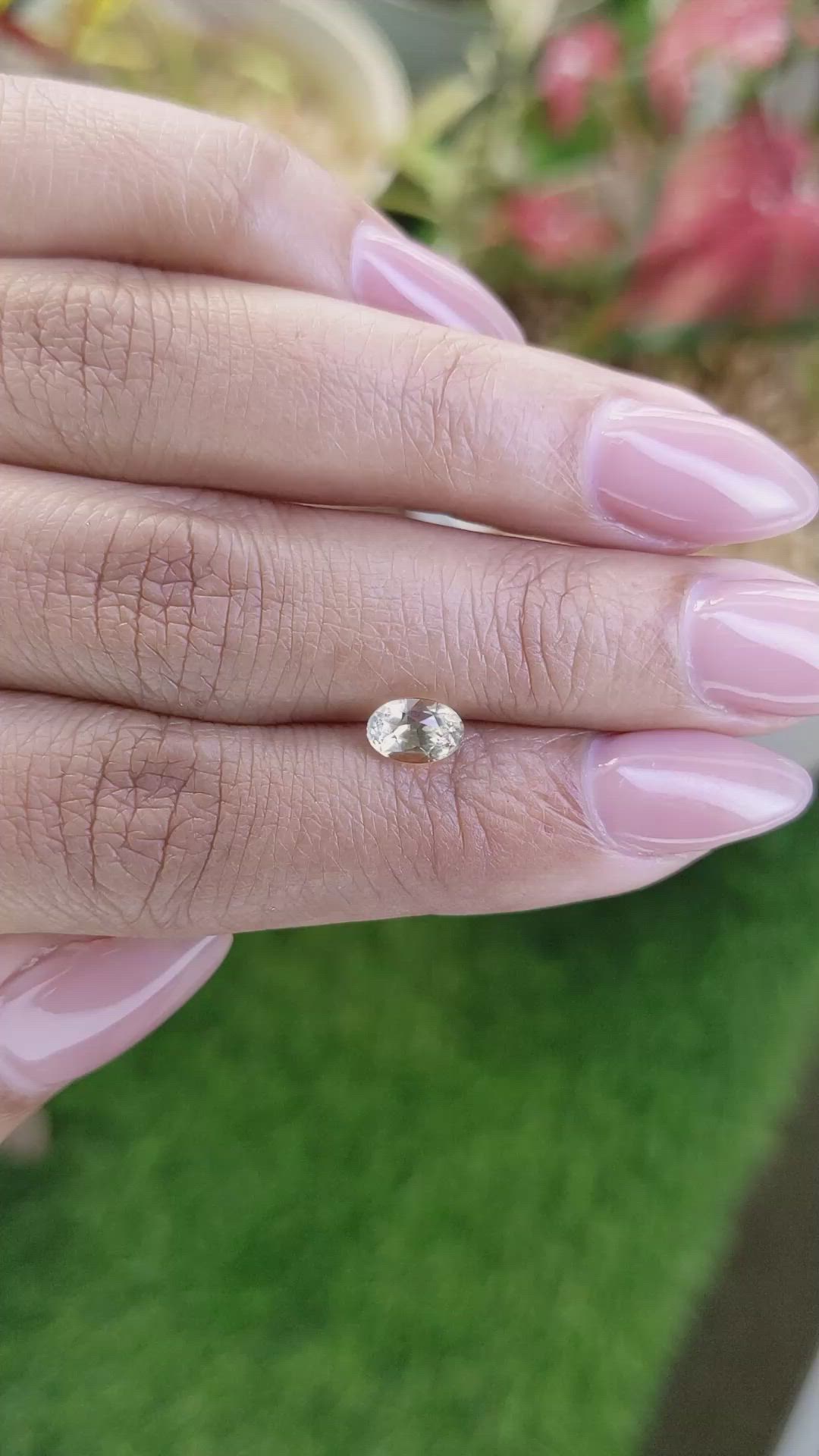 1.14 Ct. Yellow Sapphire from Ceylon (Sri Lanka) Size Video
