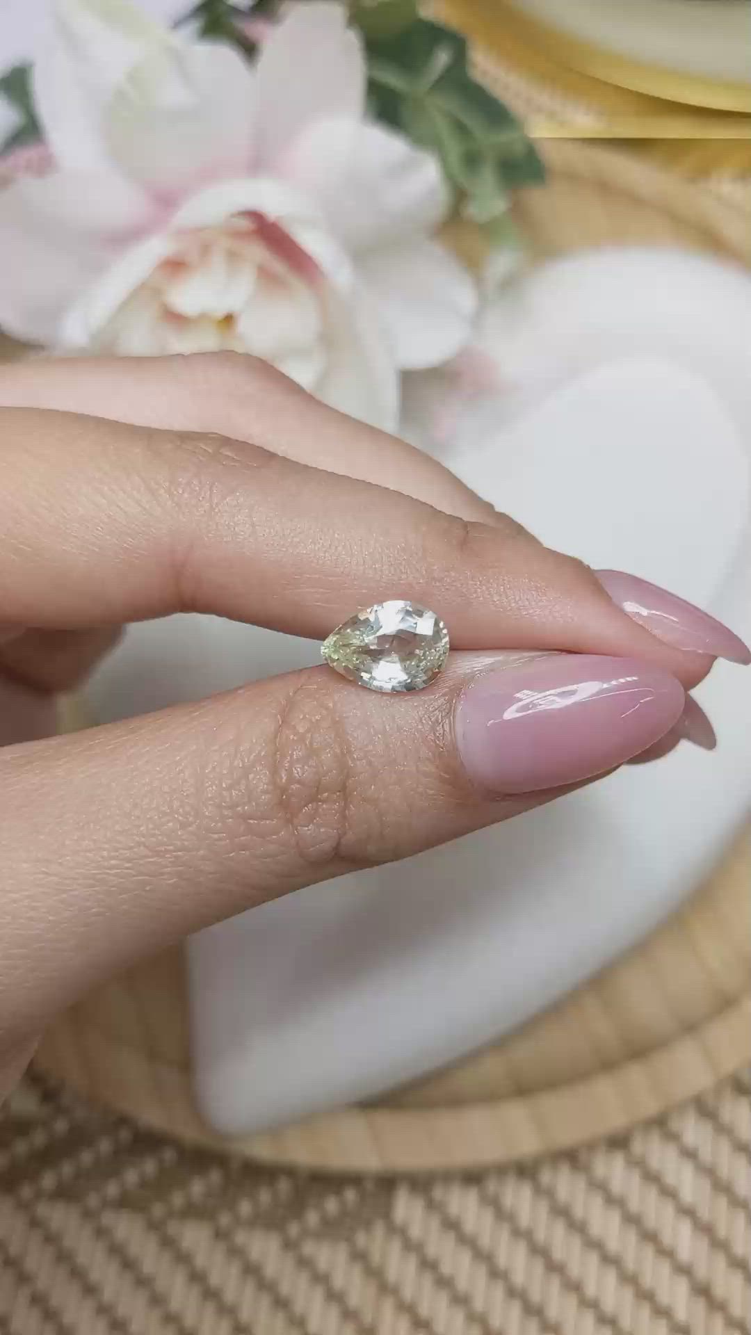 2.48 Ct. Yellow Sapphire from Ceylon (Sri Lanka) Size Video