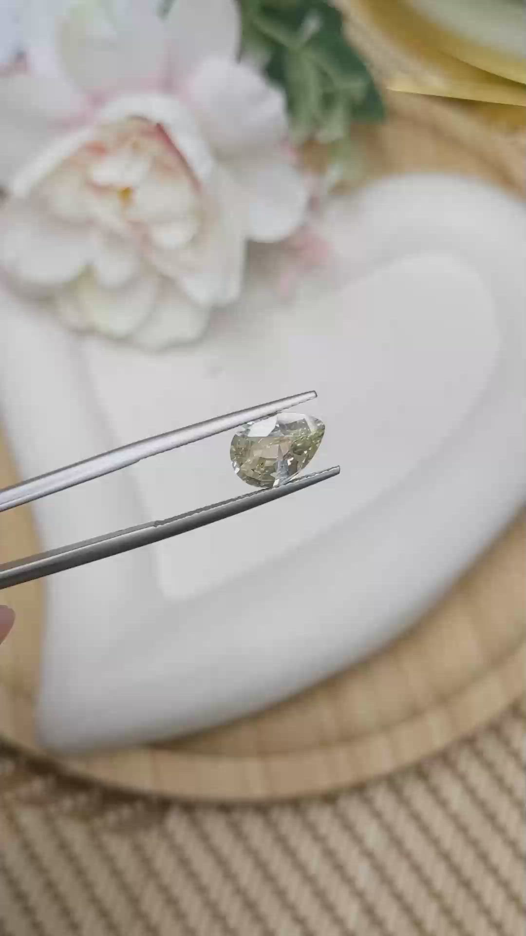 2.48 Ct. Yellow Sapphire from Ceylon (Sri Lanka) Size Video