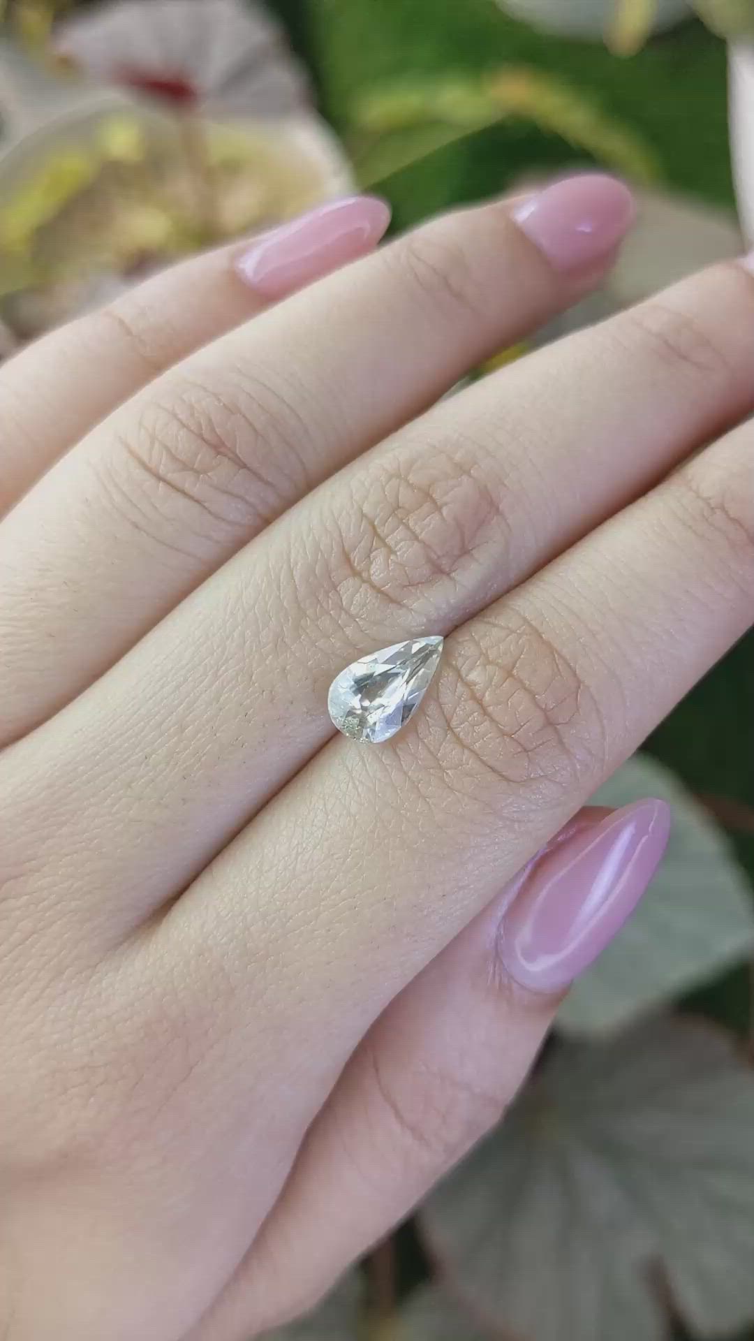 2.00 Ct. Yellow Sapphire from Ceylon (Sri Lanka) Size Video