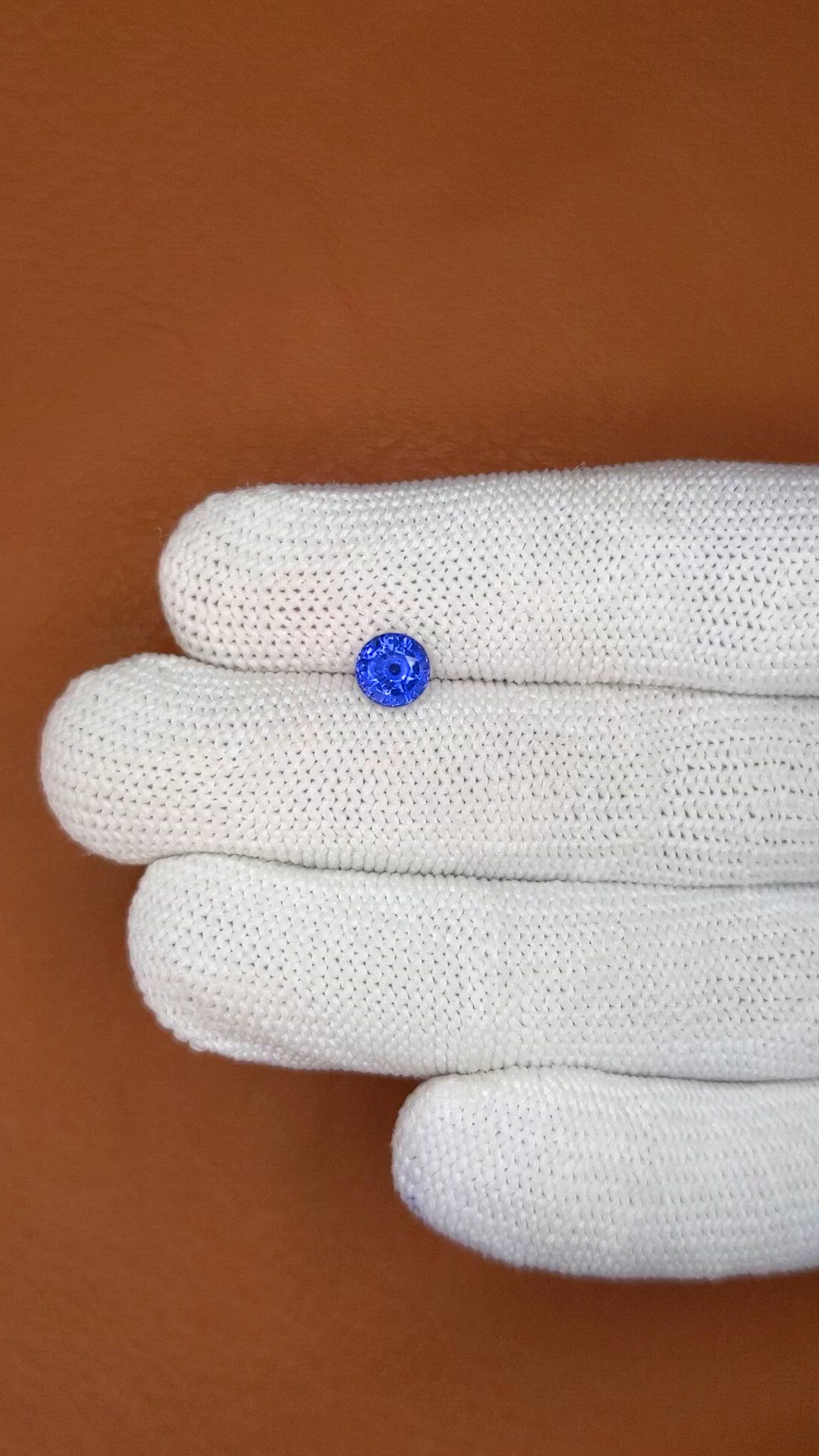 1.09 Ct. Color Change Sapphire from Ceylon (Sri Lanka) Size Video
