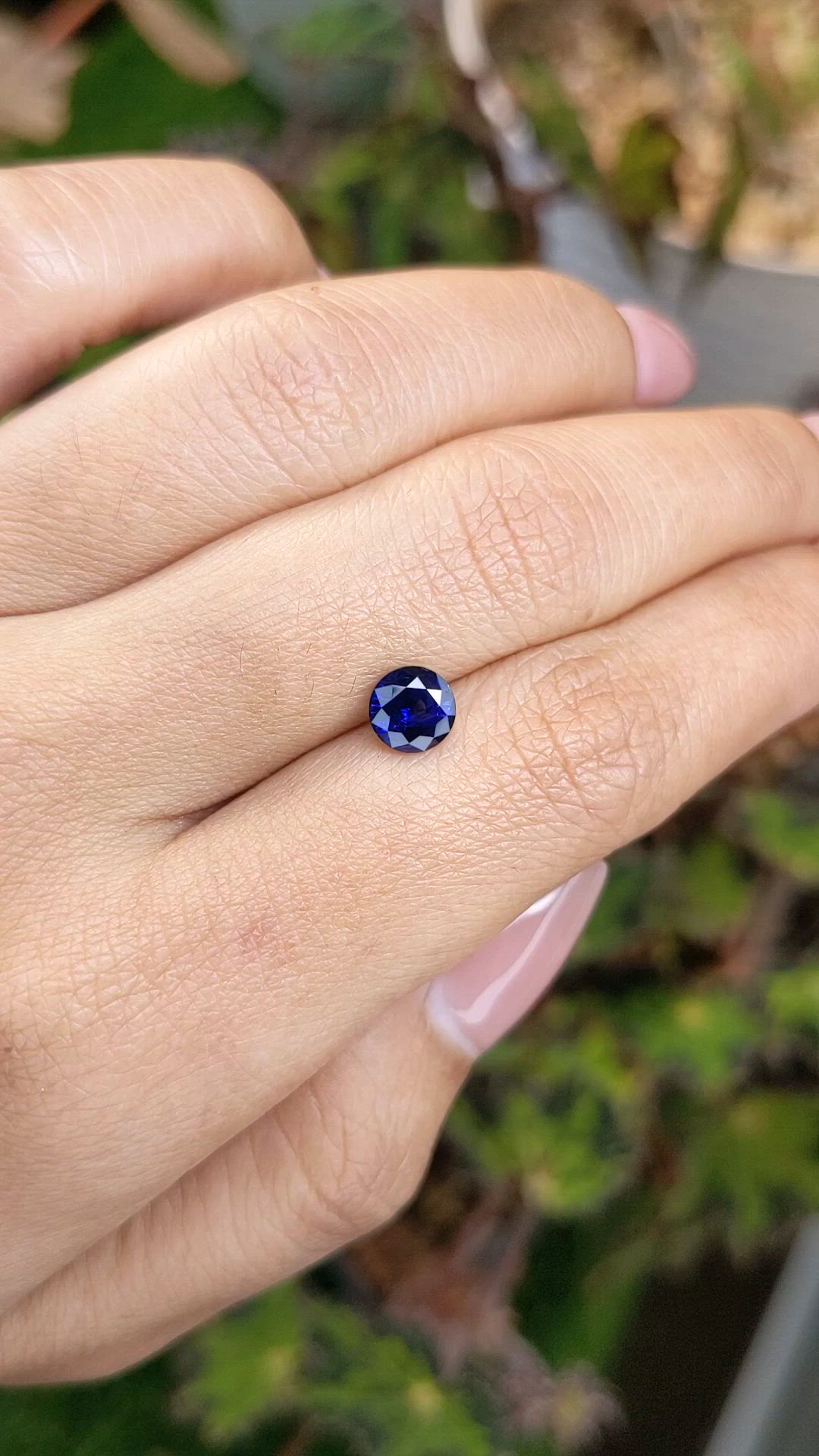 1.10 Ct. Blue Sapphire from Ceylon (Sri Lanka) Size Video
