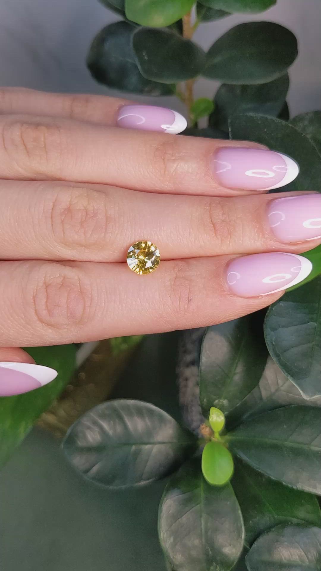 2.26 Ct. Yellow Sapphire from Ceylon (Sri Lanka) Size Video