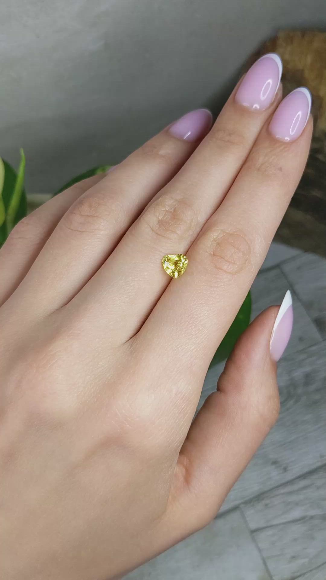 1.35 Ct. Yellow Sapphire from Ceylon (Sri Lanka) Size Video