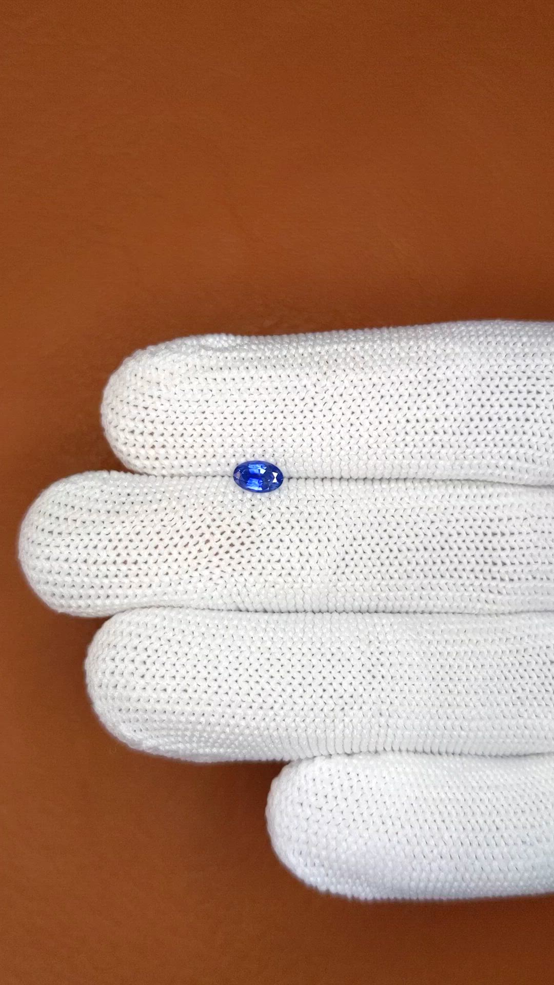 0.39 Ct. Blue Sapphire from Ceylon (Sri Lanka) Size Video