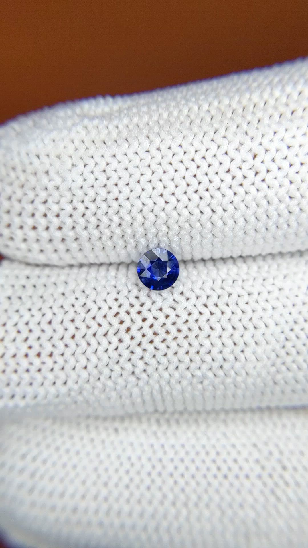0.26 Ct. Blue Sapphire from Ceylon (Sri Lanka) Size Video