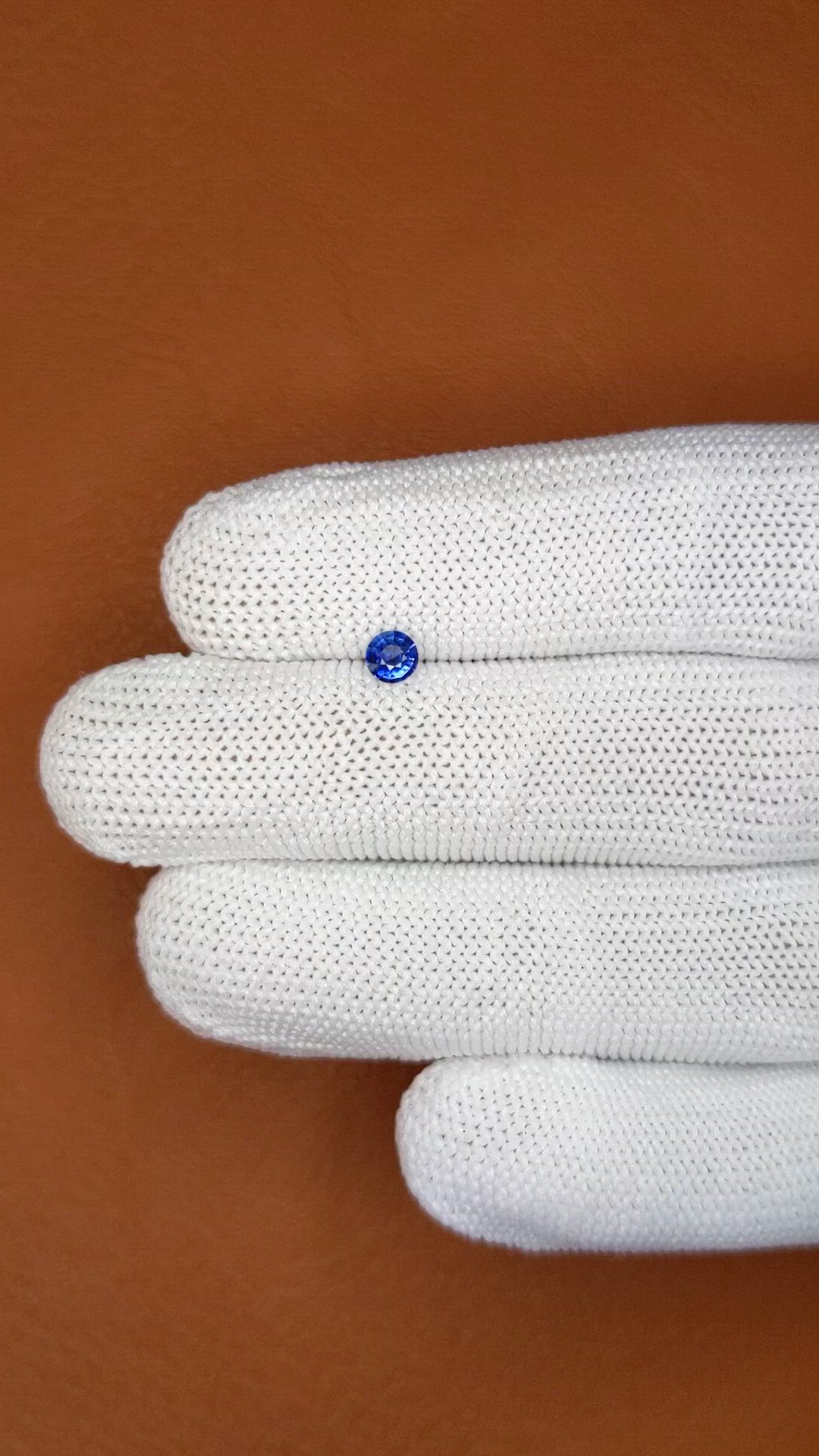 0.26 Ct. Blue Sapphire from Ceylon (Sri Lanka) Size Video
