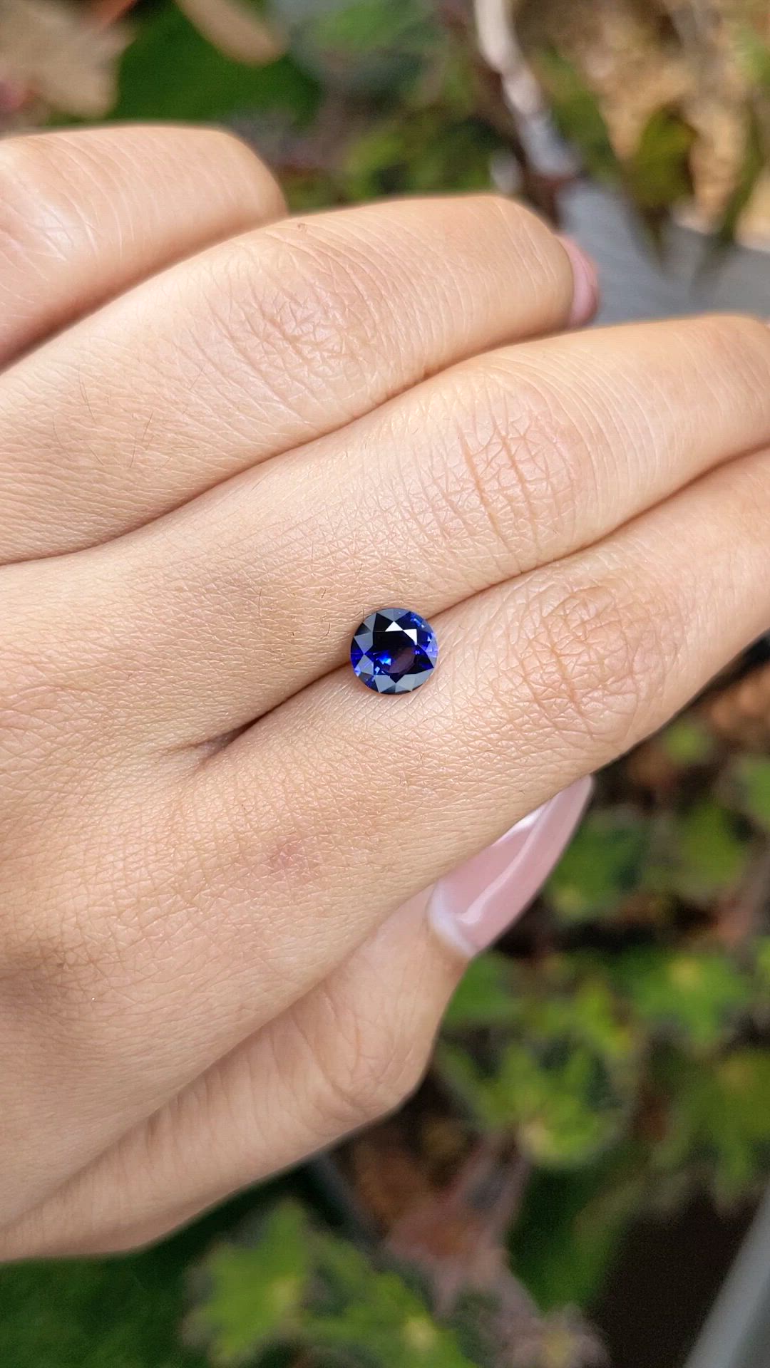 1.12 Ct. Blue Sapphire from Ceylon (Sri Lanka) Size Video