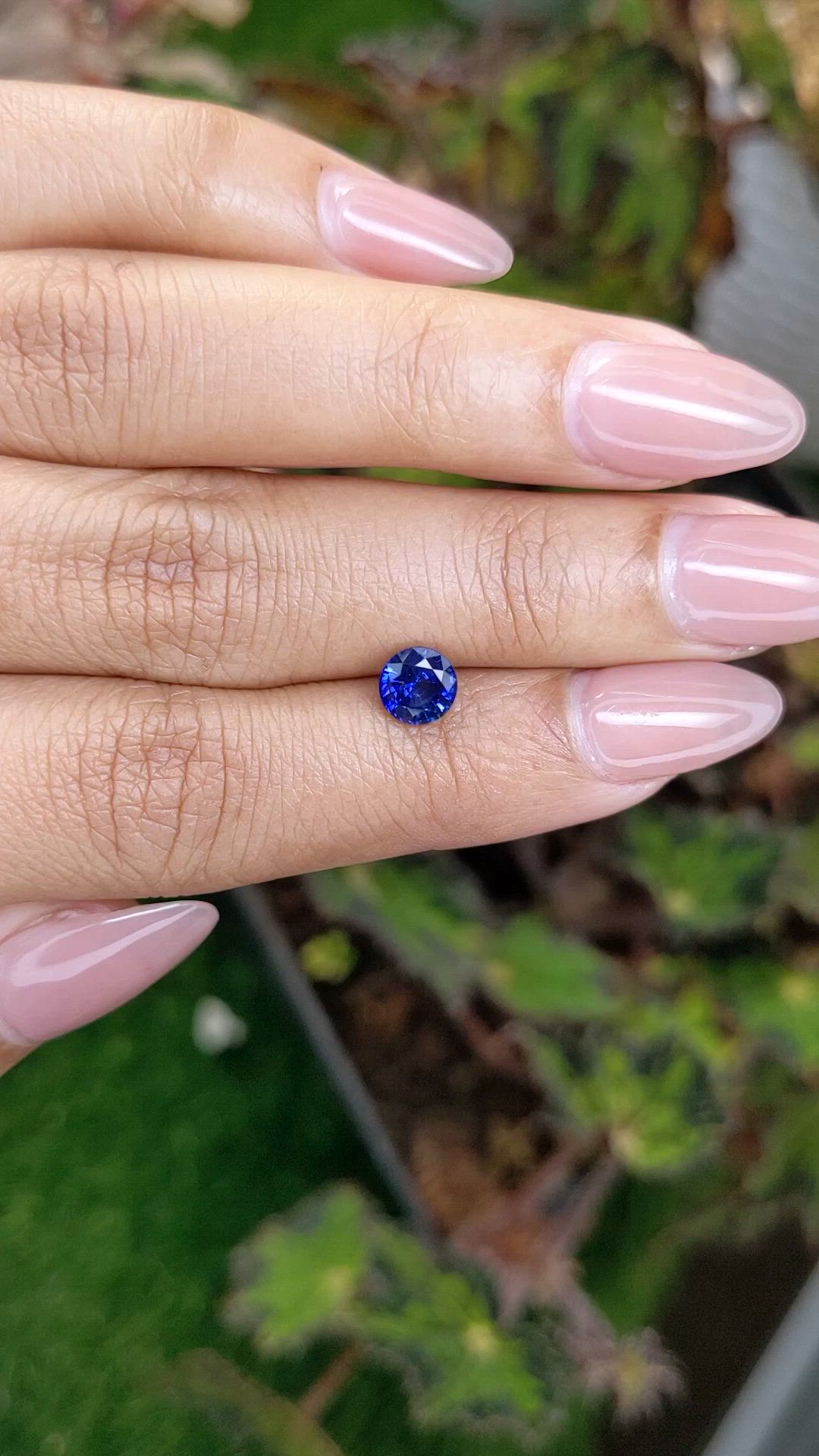 0.95 Ct. Blue Sapphire from Ceylon (Sri Lanka) Size Video