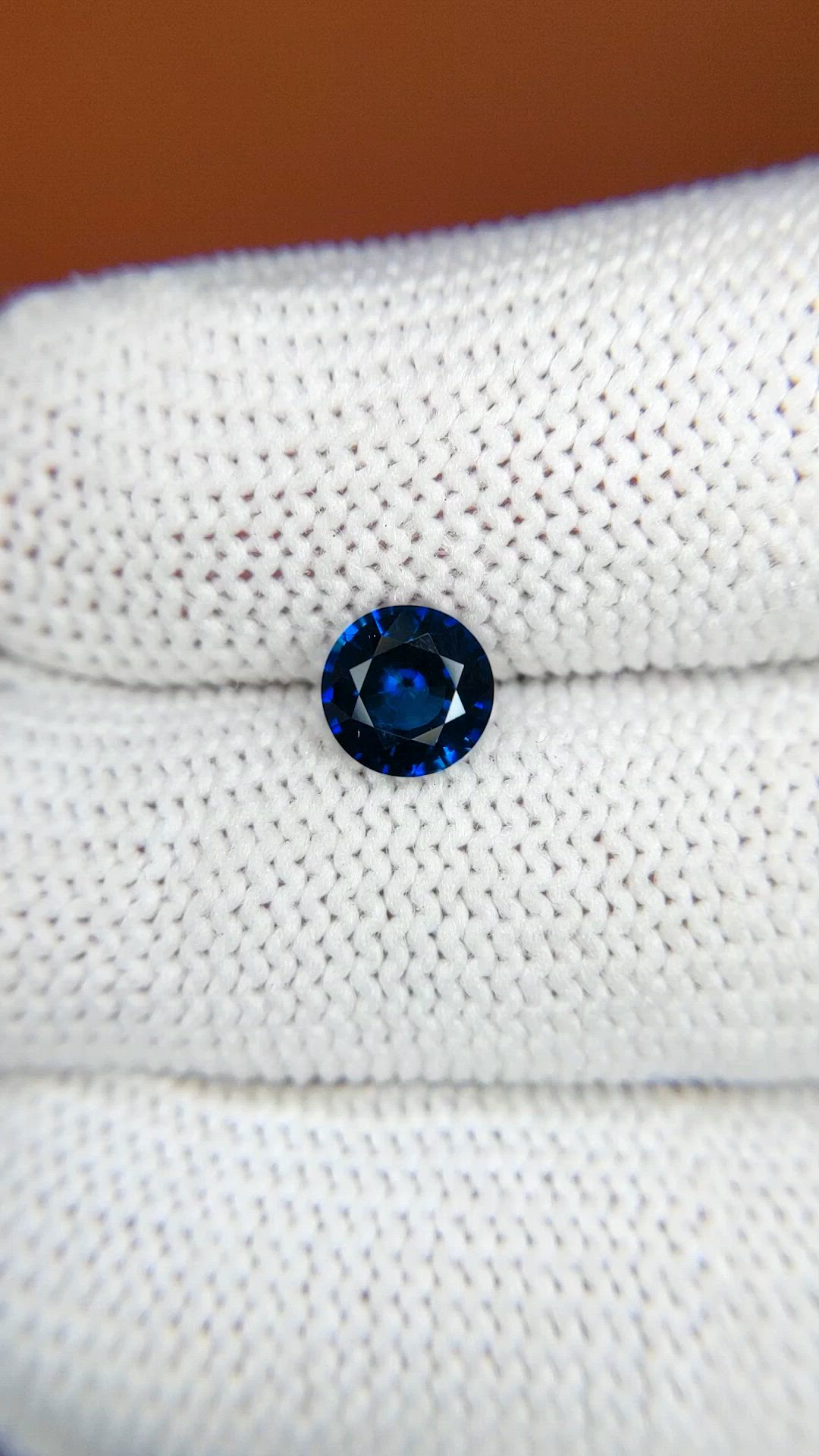 1.09 Ct. Blue Sapphire from Ceylon (Sri Lanka) Size Video