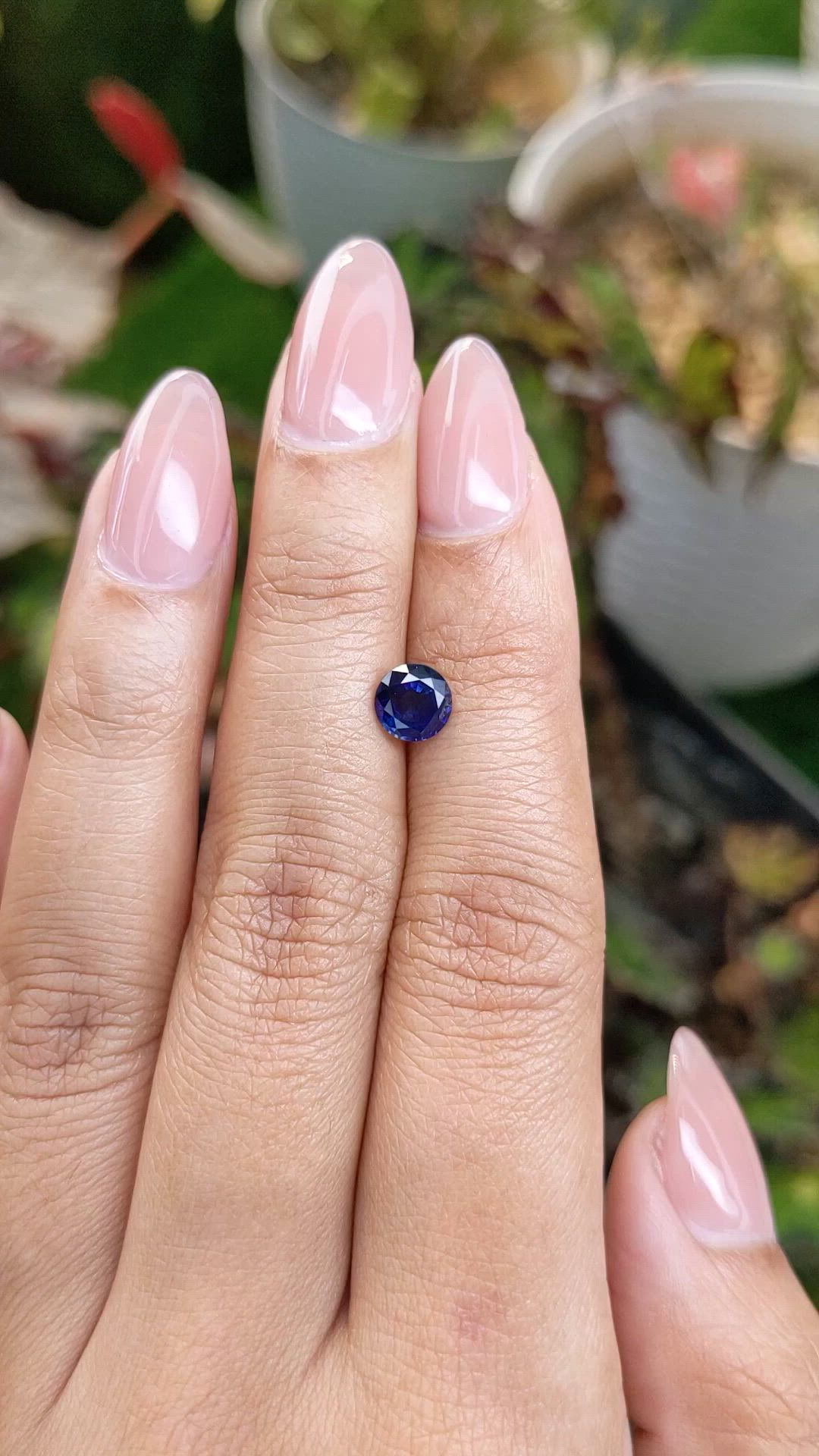 1.05 Ct. Blue Sapphire from Ceylon (Sri Lanka) Size Video