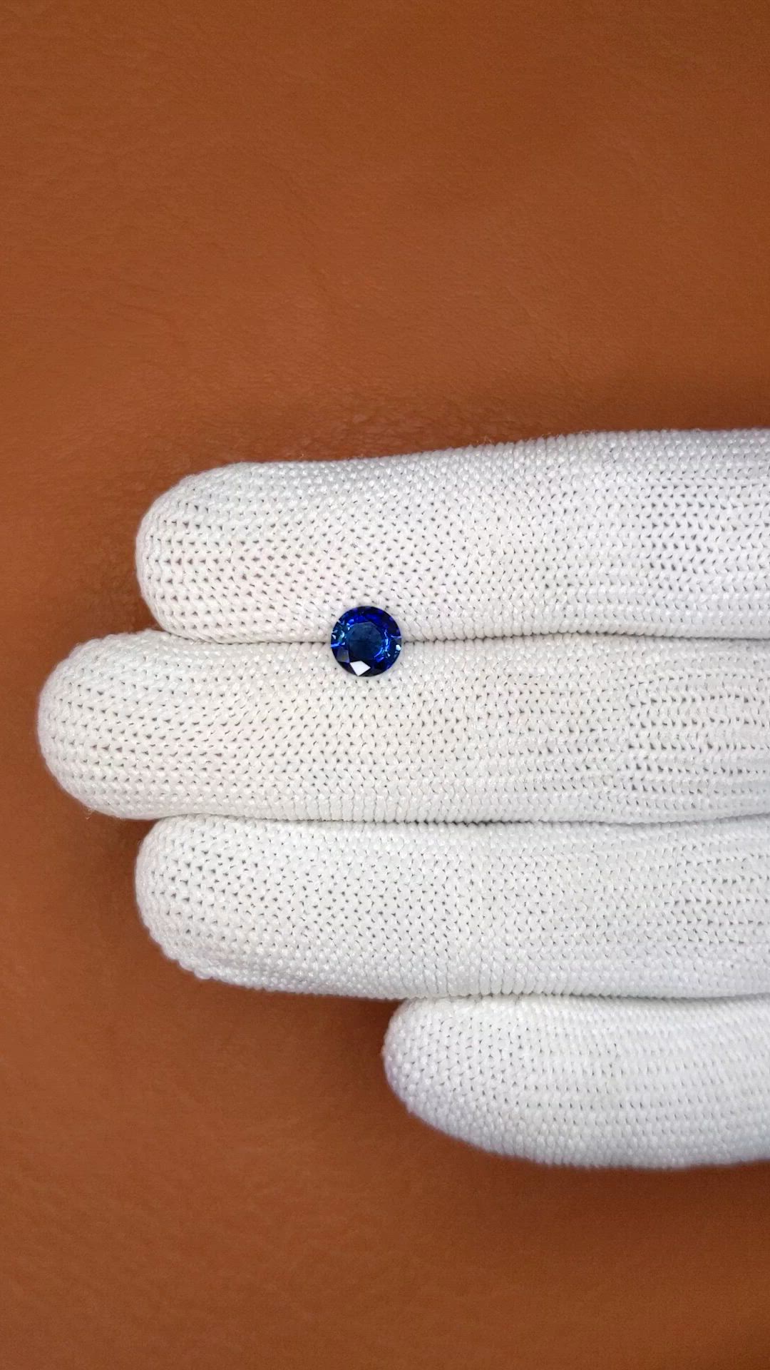0.97 Ct. Blue Sapphire from Ceylon (Sri Lanka) Size Video