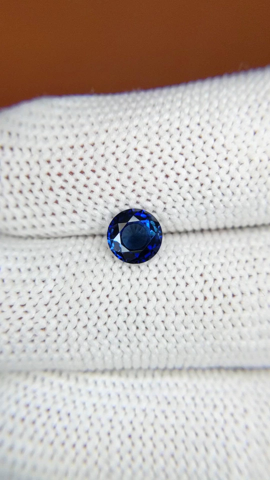 0.97 Ct. Blue Sapphire from Ceylon (Sri Lanka) Size Video