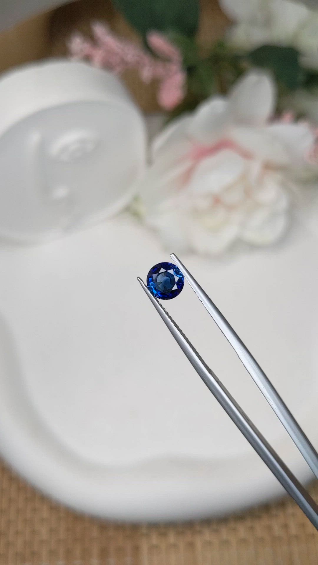 0.97 Ct. Blue Sapphire from Ceylon (Sri Lanka) Size Video