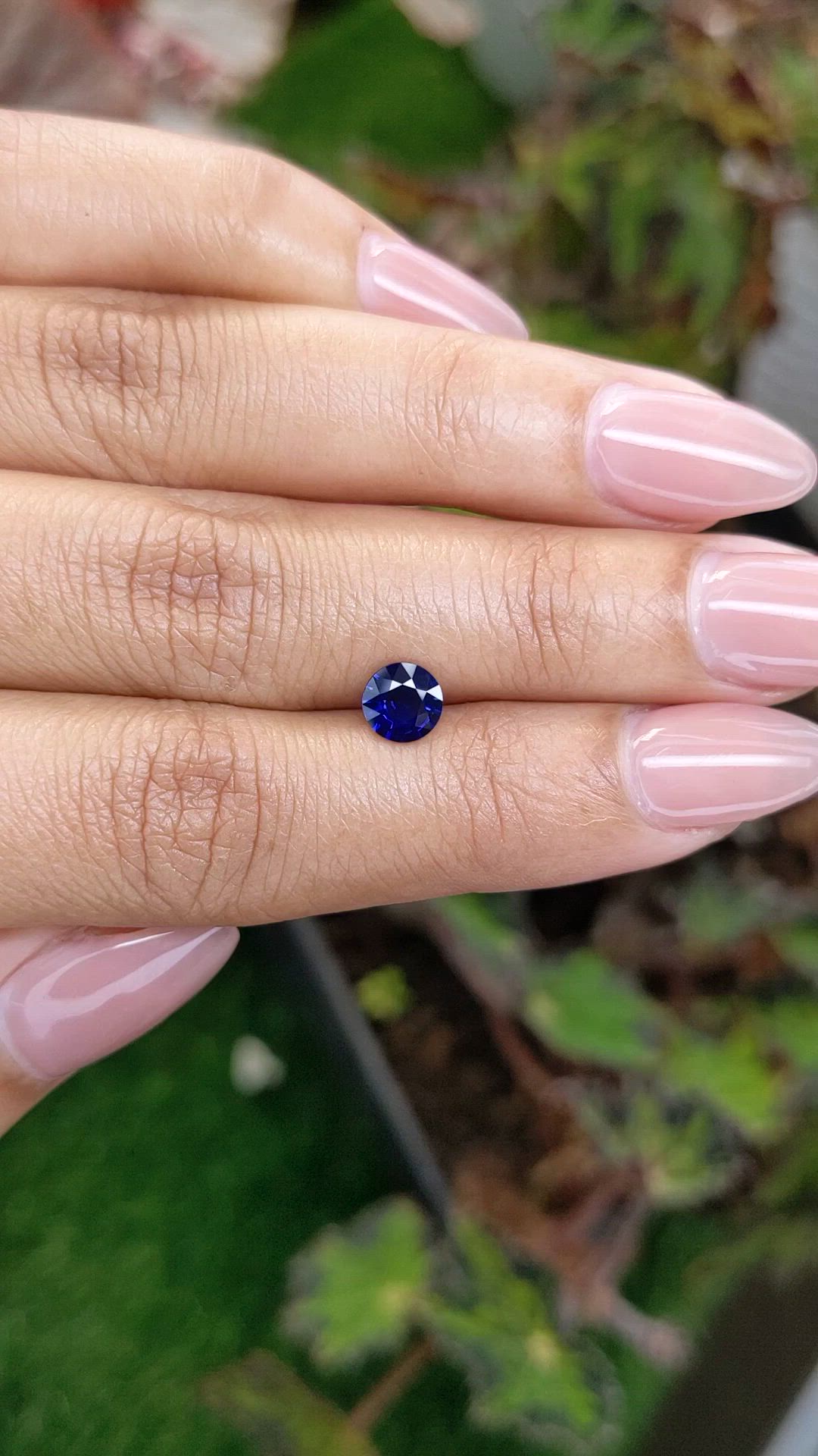 0.75 Ct. Blue Sapphire from Ceylon (Sri Lanka) Size Video
