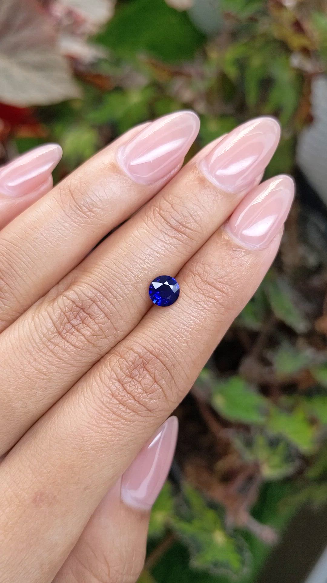 0.75 Ct. Blue Sapphire from Ceylon (Sri Lanka) Size Video