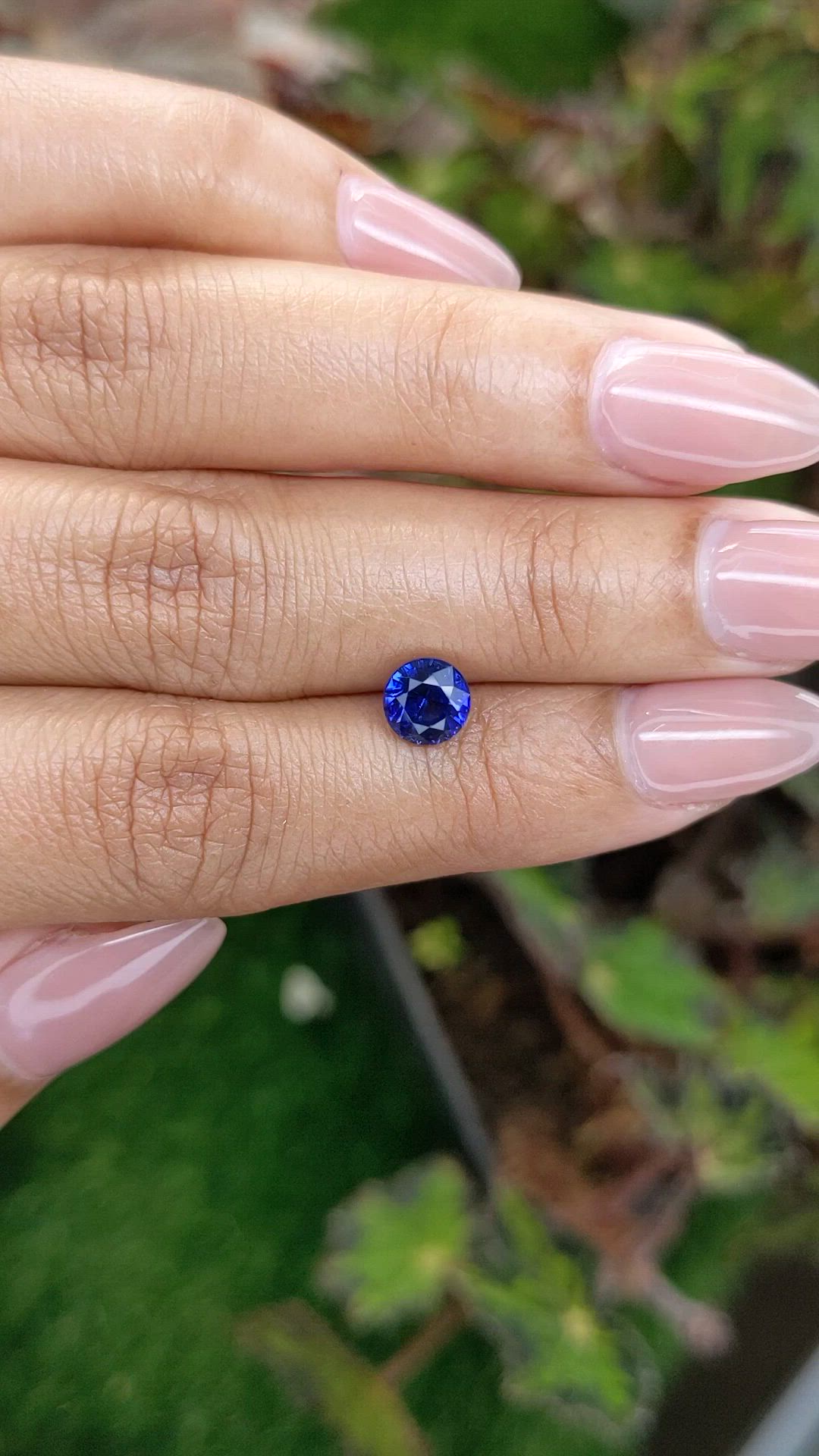 1.33 Ct. Blue Sapphire from Ceylon (Sri Lanka) Size Video