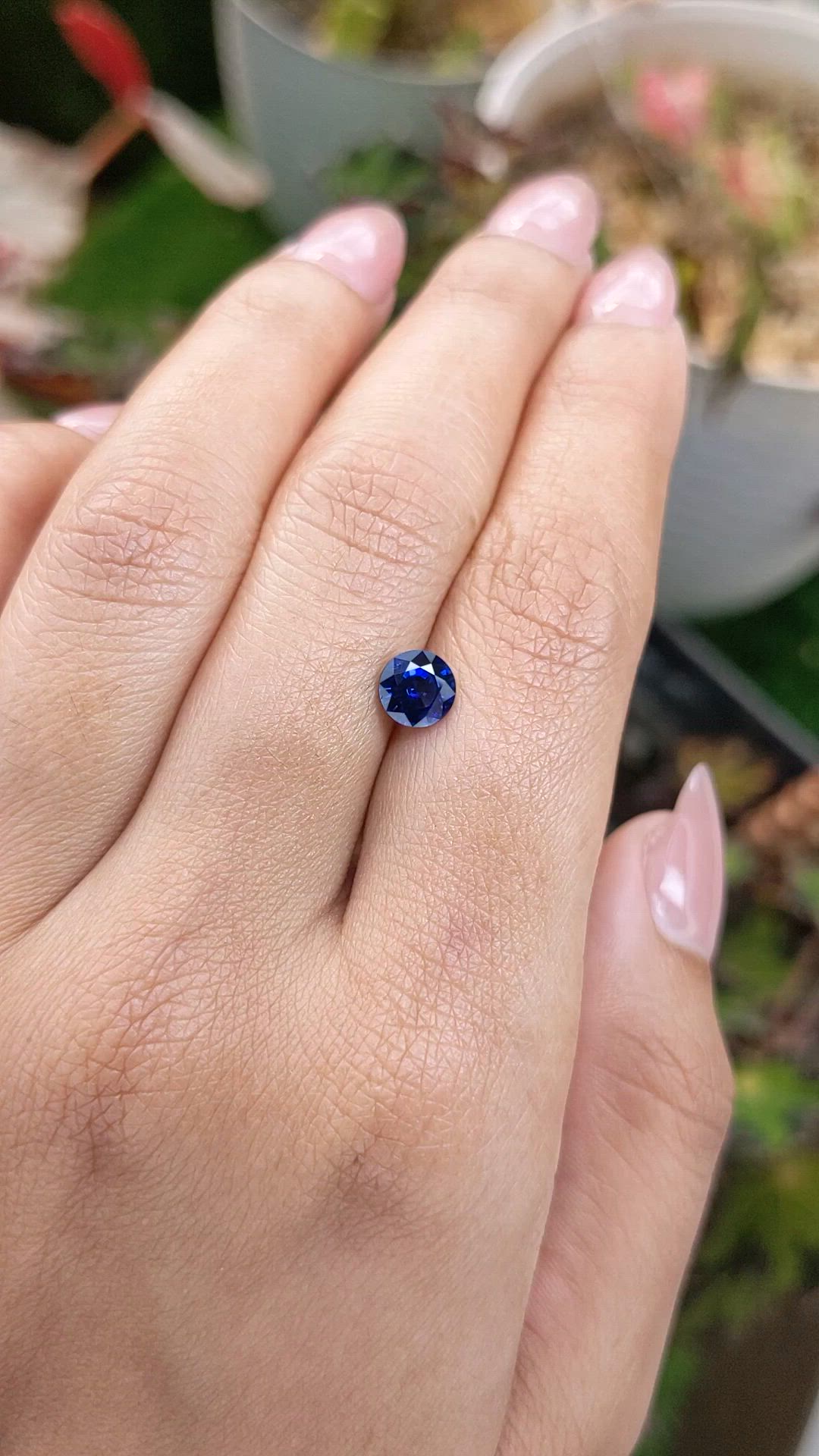 0.95 Ct. Blue Sapphire from Ceylon (Sri Lanka) Size Video
