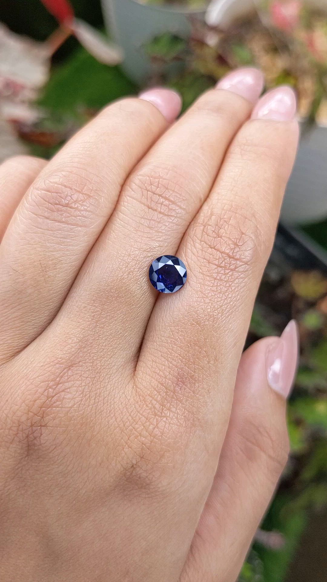 1.47 Ct. Blue Sapphire from Ceylon (Sri Lanka) Size Video