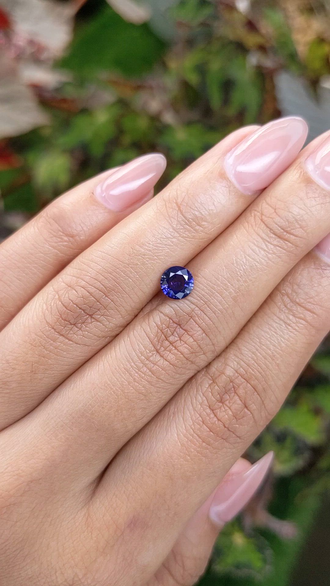 0.85 Ct. Purplish Blue Sapphire from Ceylon (Sri Lanka) Size Video
