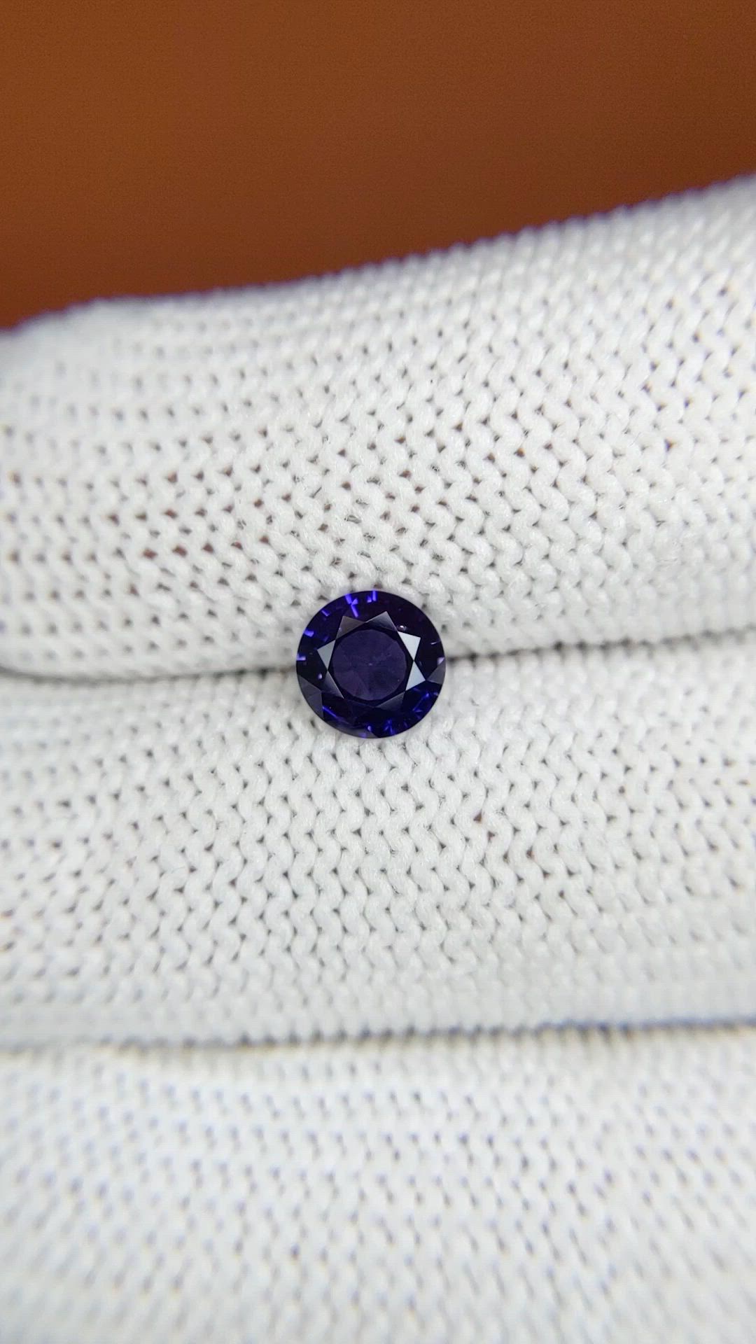 0.85 Ct. Purplish Blue Sapphire from Ceylon (Sri Lanka) Size Video