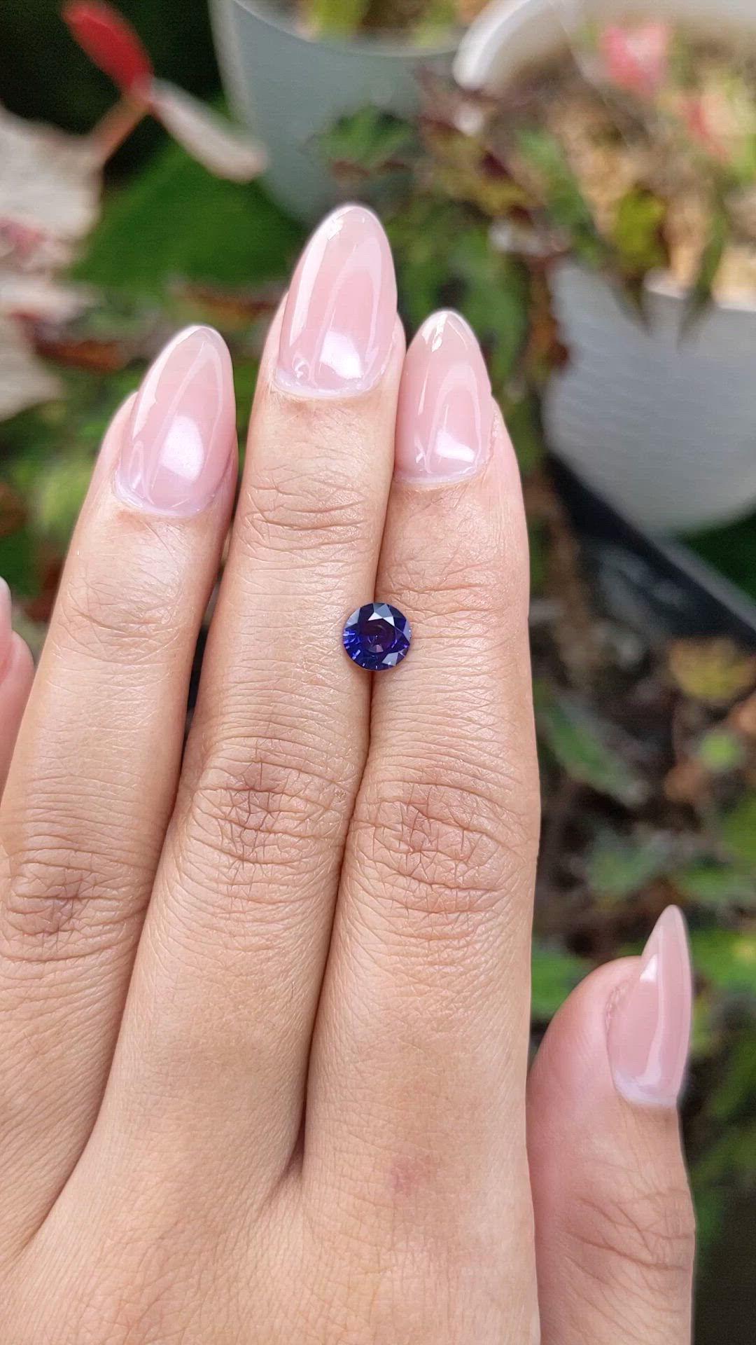 0.85 Ct. Purplish Blue Sapphire from Ceylon (Sri Lanka) Size Video